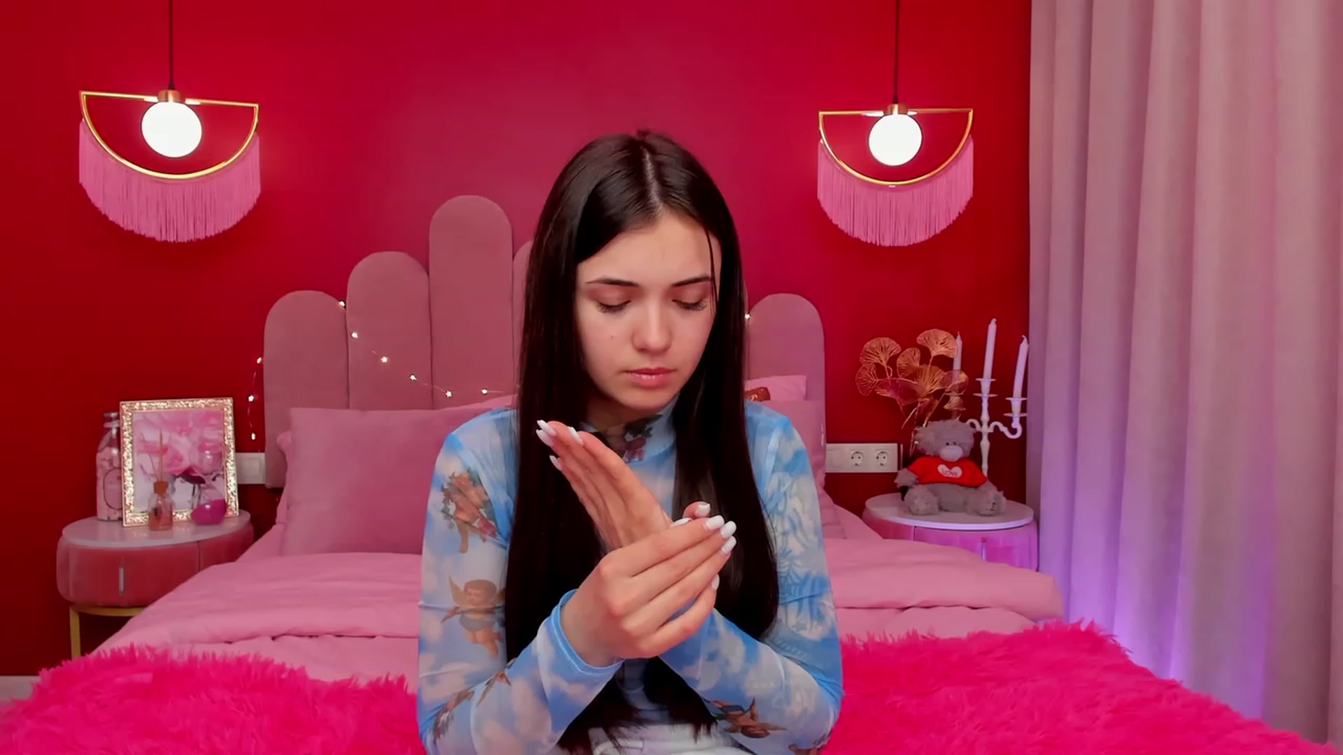 Gallery image thumbnail from AmeliaMFC's myfreecams stream on, 03/14/2023, 10:56 image 10 of 20