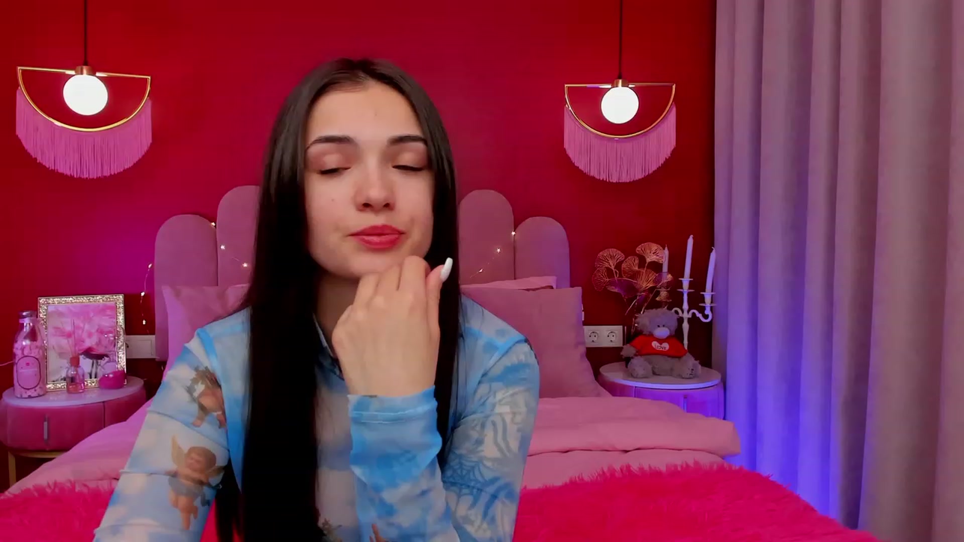 Gallery image thumbnail from AmeliaMFC's myfreecams stream on, 03/15/2023, 15:58 image 4 of 20
