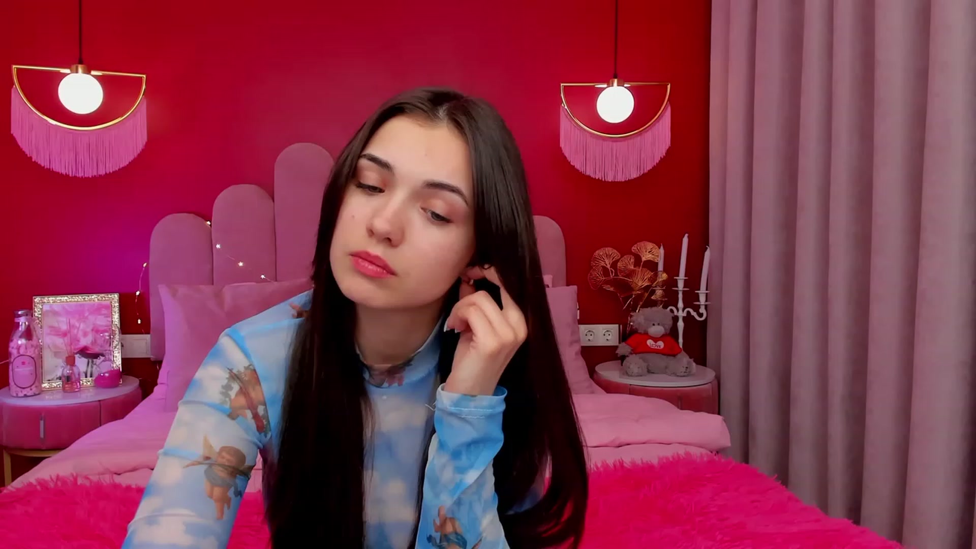 Gallery image thumbnail from AmeliaMFC's myfreecams stream on, 03/15/2023, 15:58 image 15 of 20