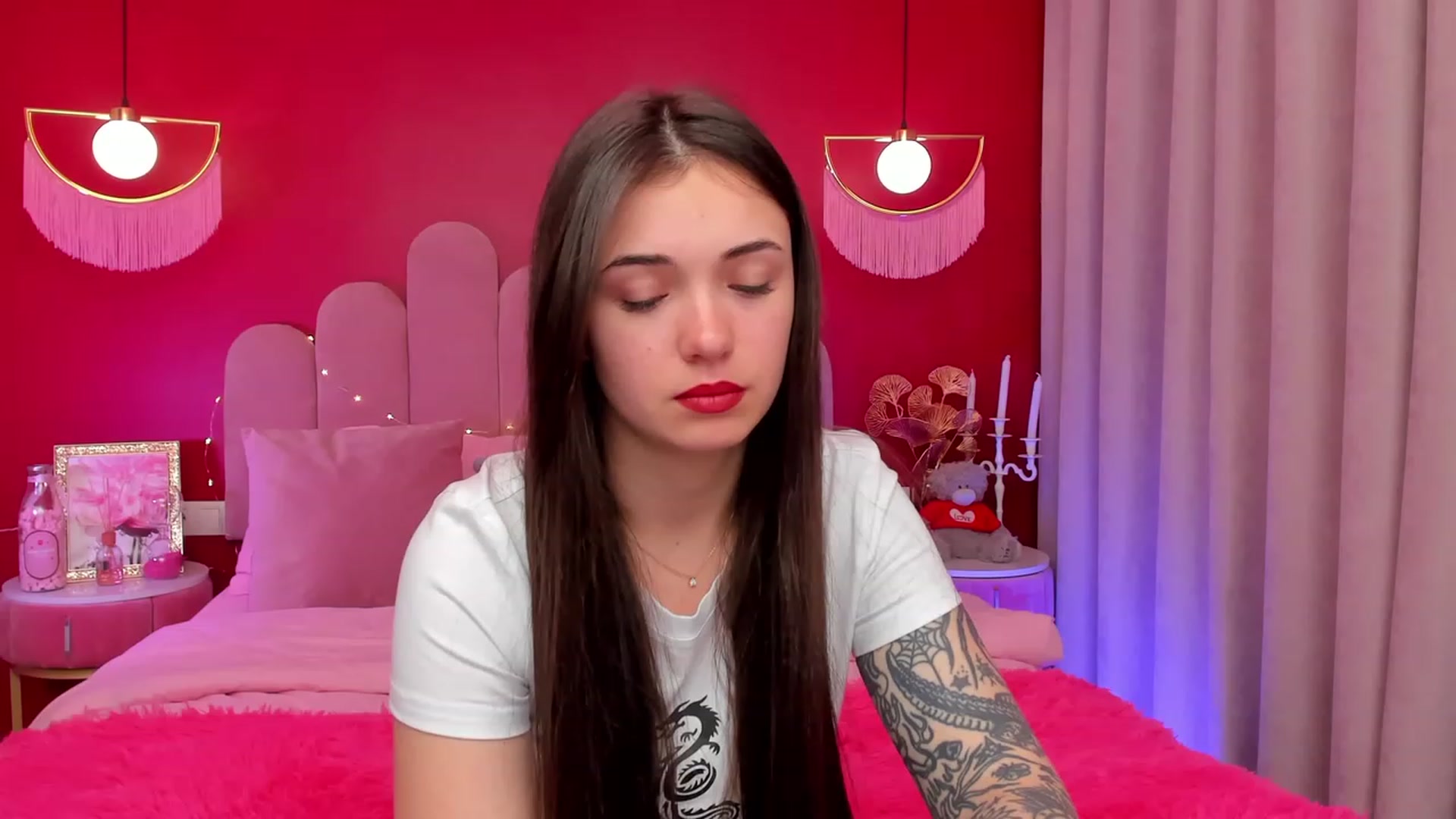 Gallery image thumbnail from AmeliaMFC's myfreecams stream on, 03/16/2023, 07:54 image 18 of 20