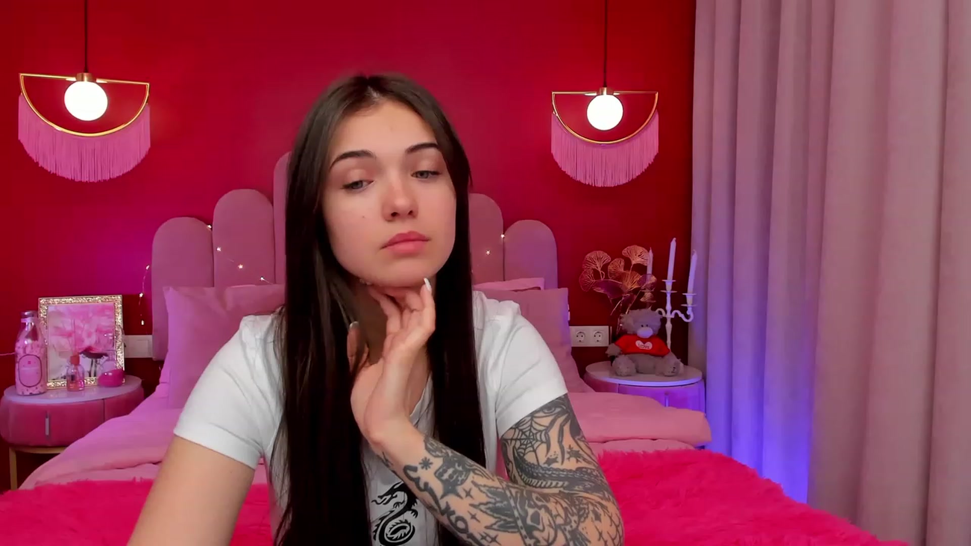 Gallery image thumbnail from AmeliaMFC's myfreecams stream on, 03/16/2023, 09:17 image 7 of 20