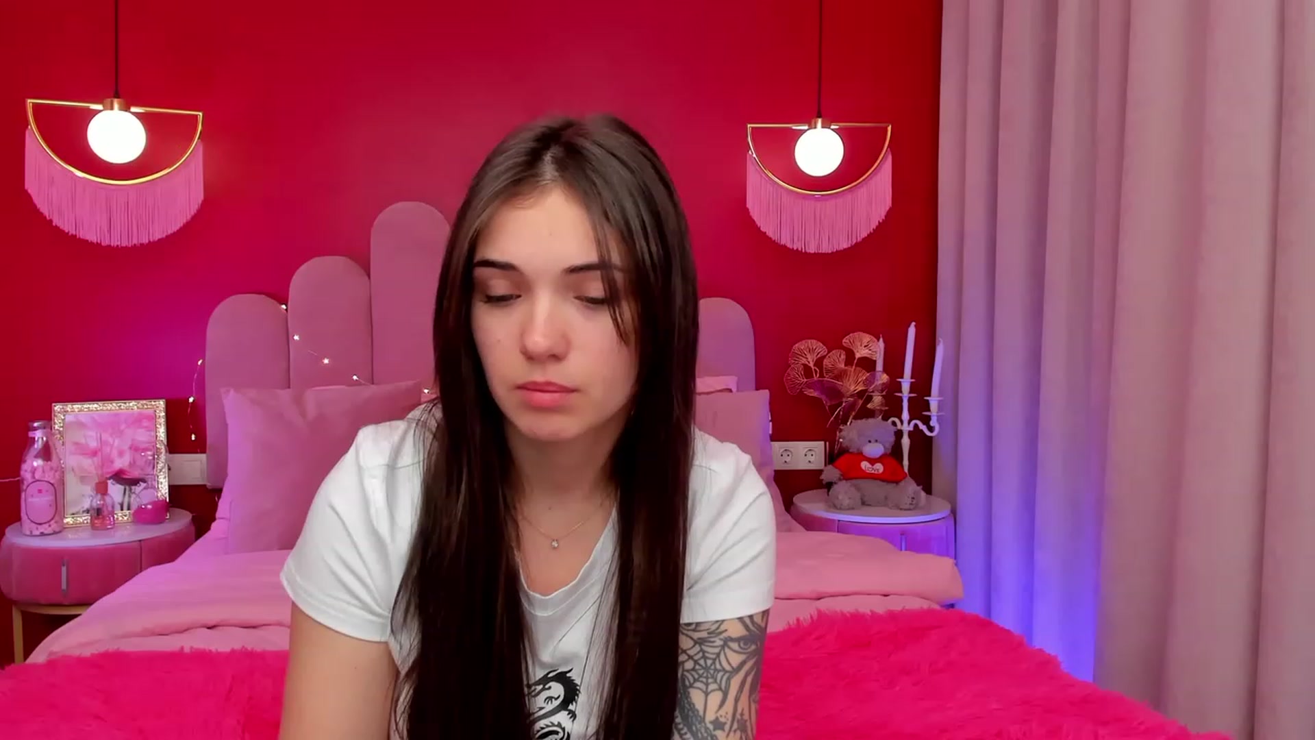 Gallery image thumbnail from AmeliaMFC's myfreecams stream on, 03/16/2023, 09:17 image 8 of 20