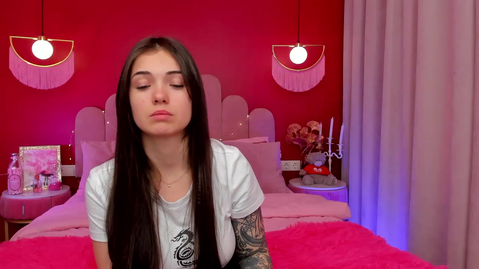 Gallery image thumbnail from AmeliaMFC's myfreecams stream on, 03/16/2023, 09:17 image 11 of 20