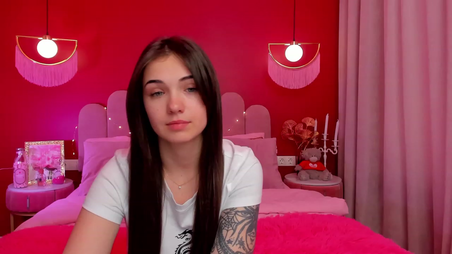 Gallery image thumbnail from AmeliaMFC's myfreecams stream on, 03/16/2023, 12:15 image 5 of 20