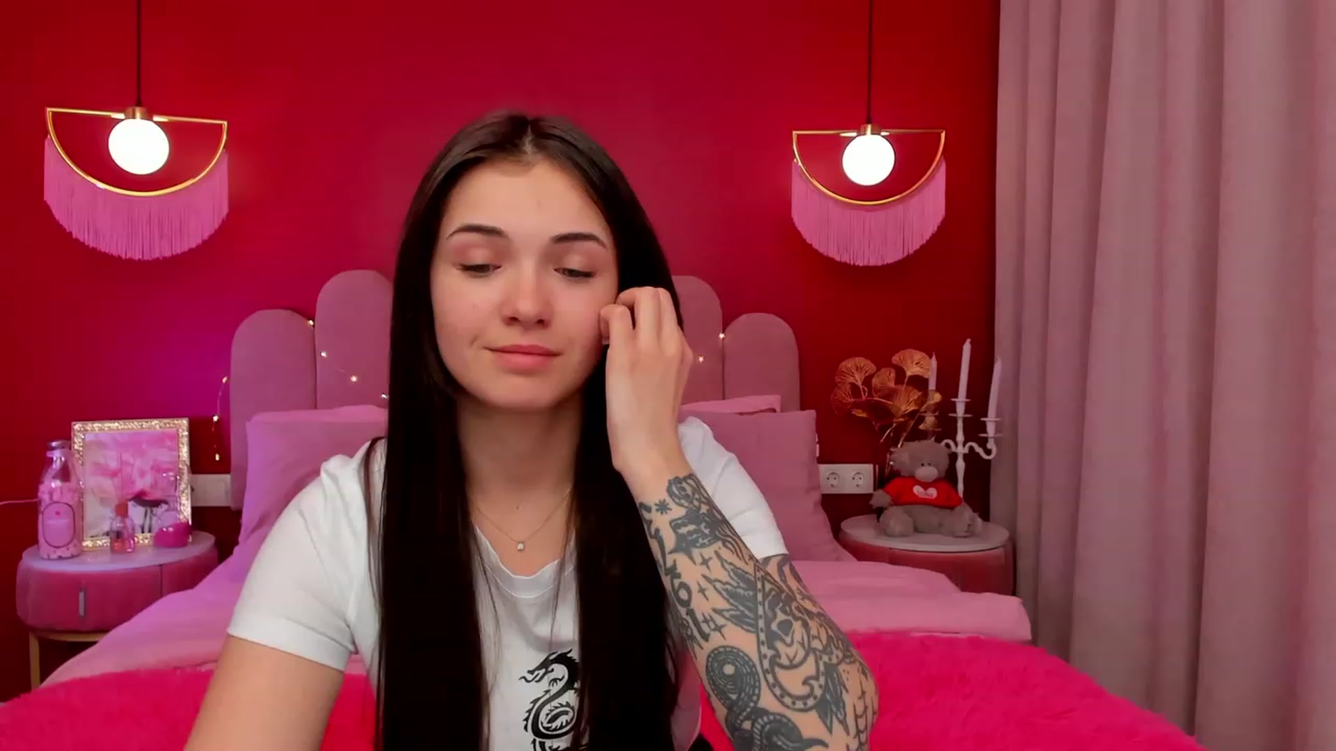Gallery image thumbnail from AmeliaMFC's myfreecams stream on, 03/16/2023, 12:15 image 10 of 20