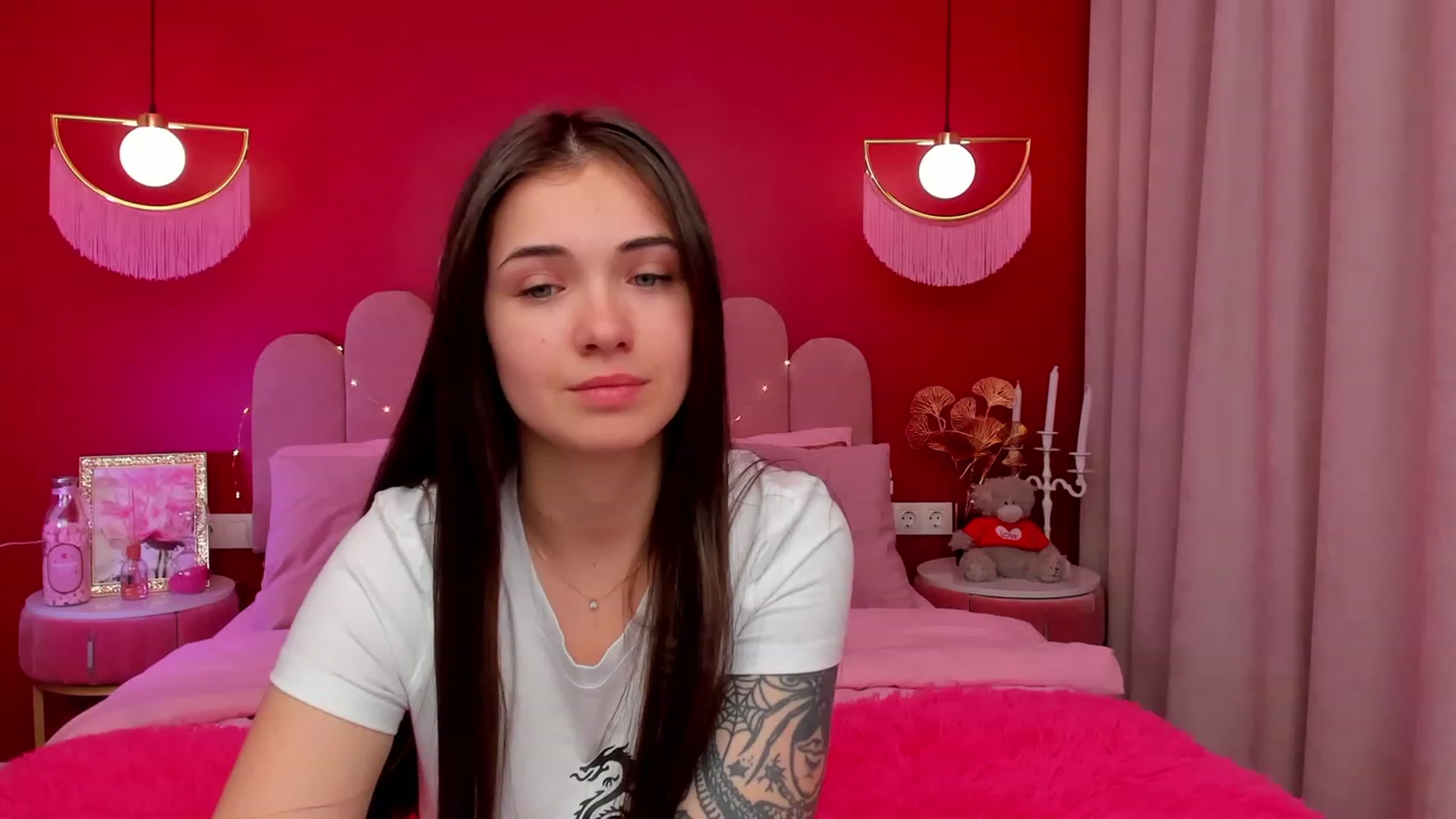 Gallery image thumbnail from AmeliaMFC's myfreecams stream on, 03/16/2023, 12:15 image 12 of 20