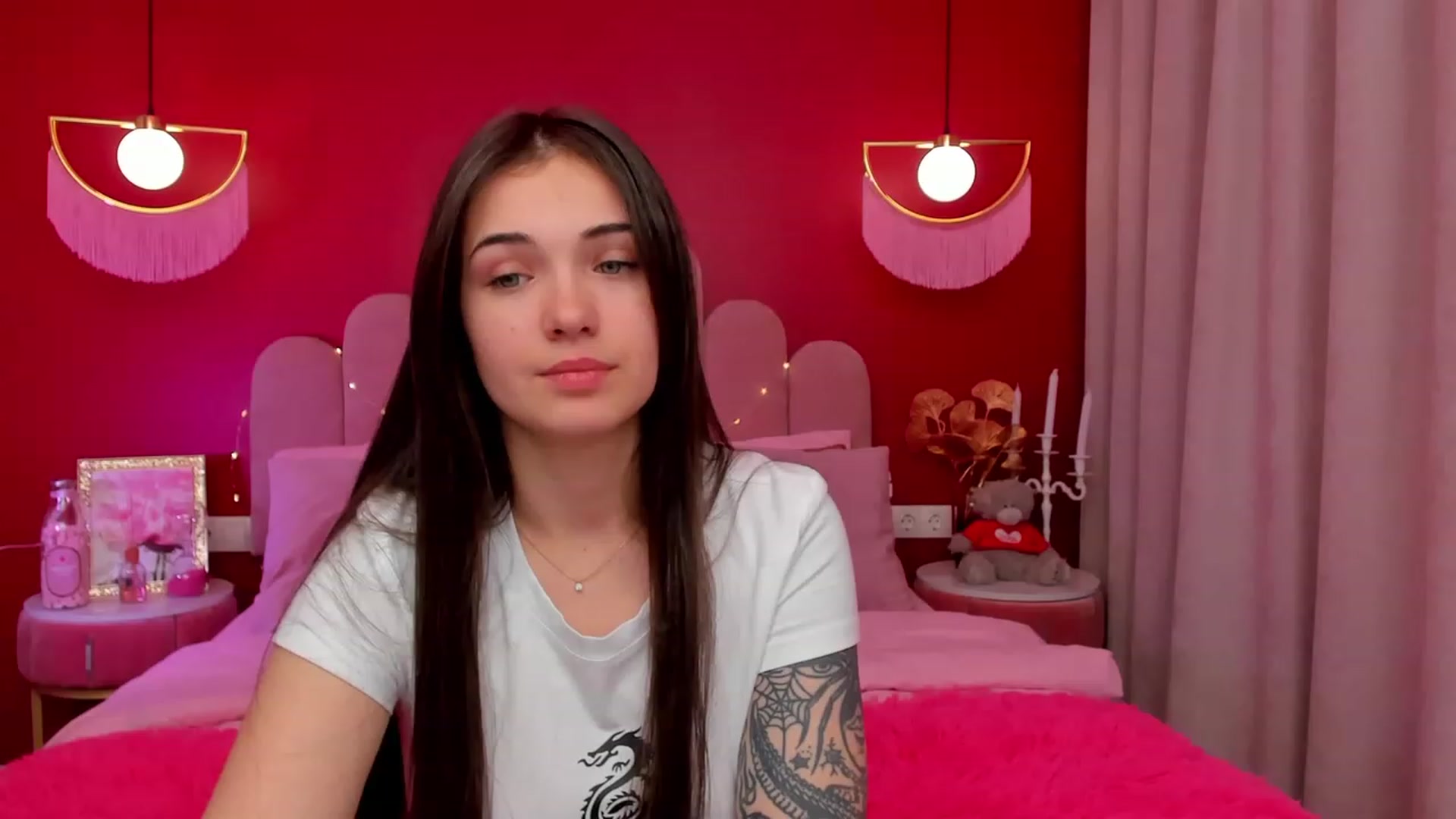 Gallery image thumbnail from AmeliaMFC's myfreecams stream on, 03/16/2023, 12:15 image 16 of 20
