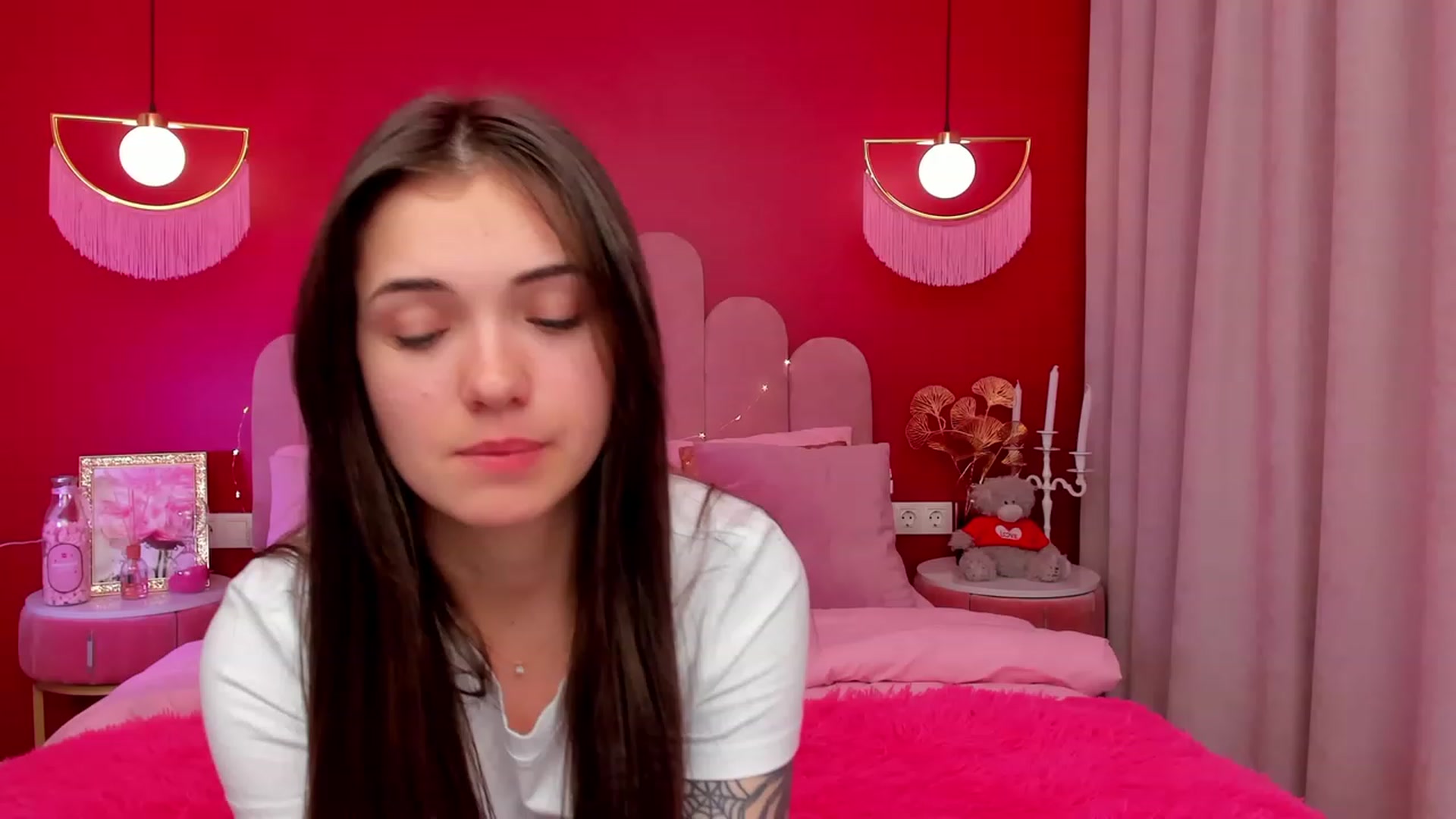 Gallery image thumbnail from AmeliaMFC's myfreecams stream on, 03/16/2023, 12:59 image 7 of 20