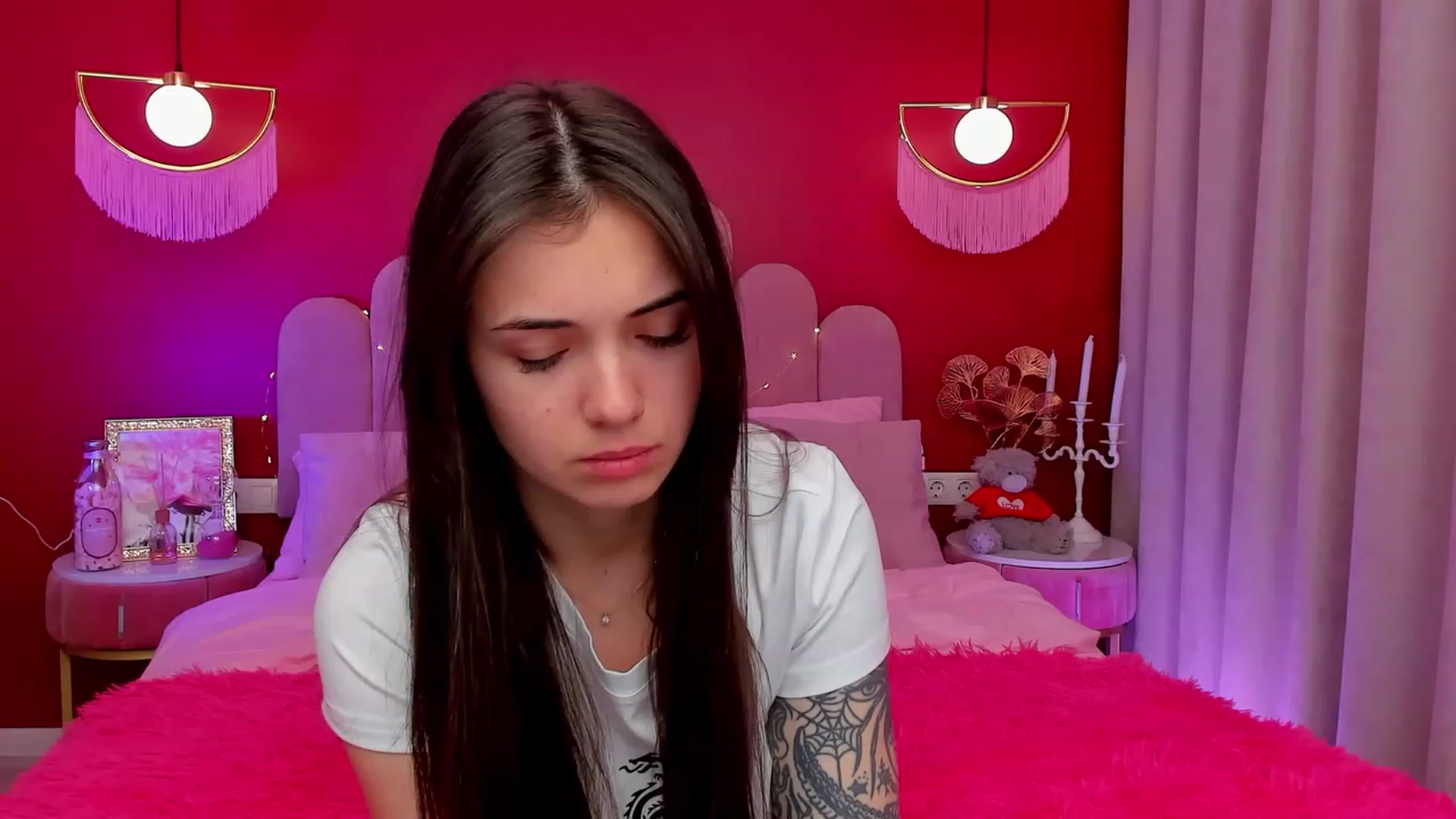 Gallery image thumbnail from AmeliaMFC's myfreecams stream on, 03/17/2023, 08:32 image 5 of 20