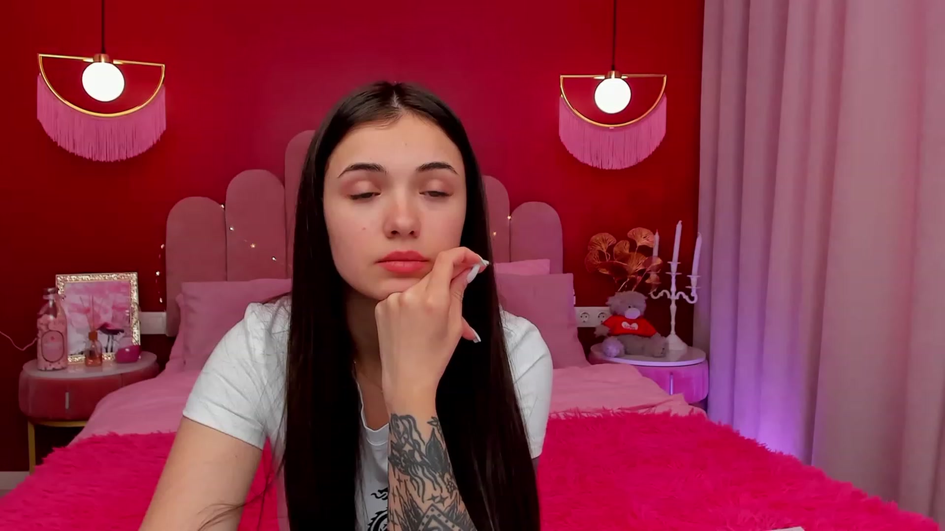 Gallery image thumbnail from AmeliaMFC's myfreecams stream on, 03/17/2023, 10:29 image 20 of 20