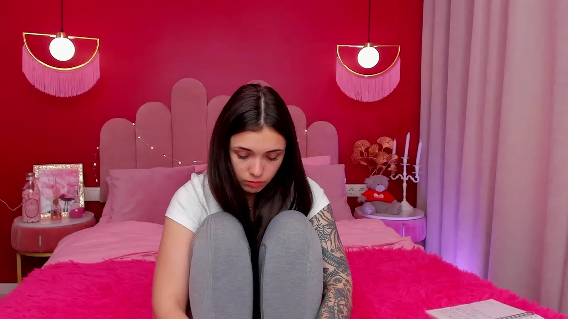 Gallery image thumbnail from AmeliaMFC's myfreecams stream on, 03/17/2023, 12:50 image 8 of 20