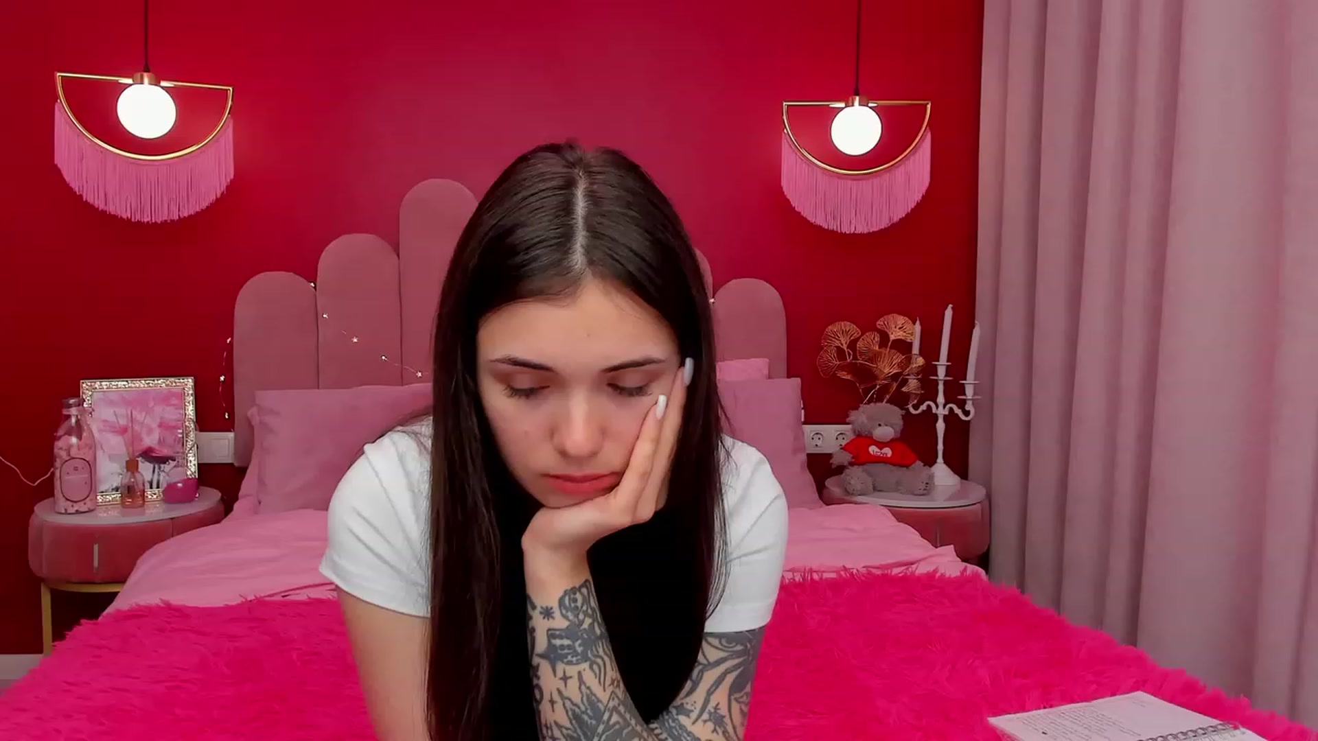 Gallery image thumbnail from AmeliaMFC's myfreecams stream on, 03/17/2023, 12:50 image 13 of 20
