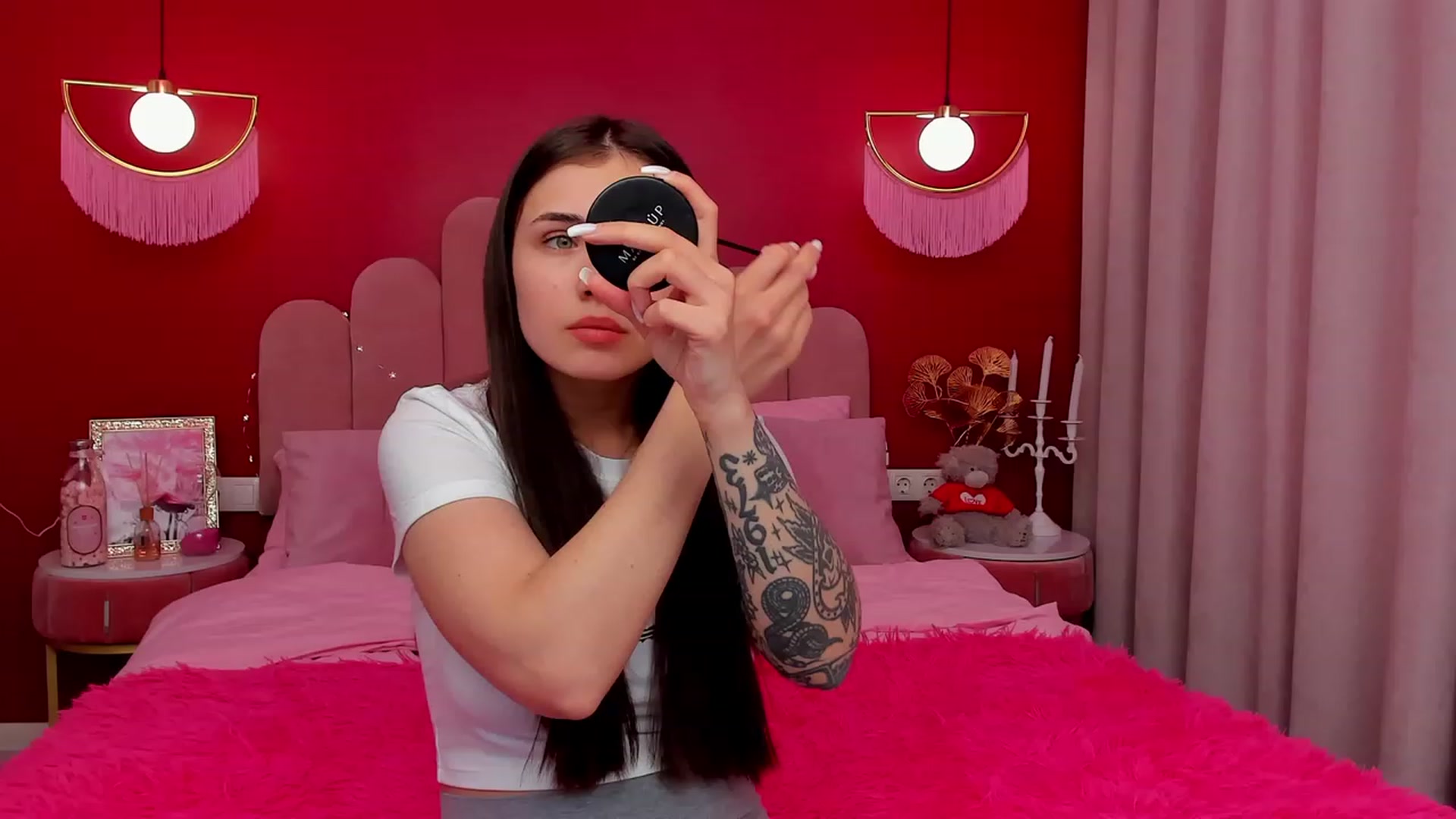 Gallery image thumbnail from AmeliaMFC's myfreecams stream on, 03/17/2023, 12:50 image 16 of 20