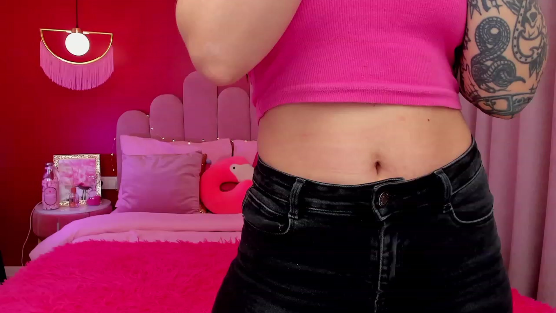 Gallery image thumbnail from AmeliaMFC's myfreecams stream on, 03/18/2023, 14:26 image 1 of 20