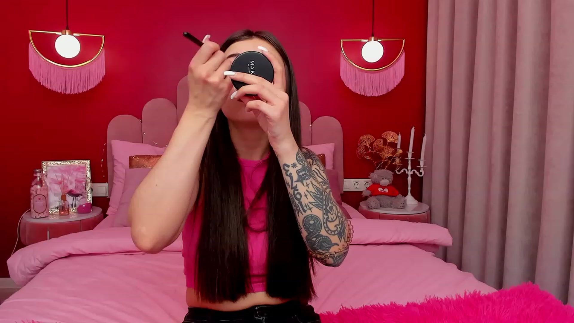 Gallery image thumbnail from AmeliaMFC's myfreecams stream on, 03/18/2023, 18:19 image 16 of 20