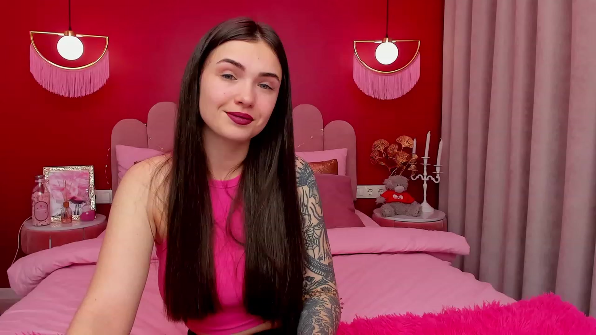 Gallery image thumbnail from AmeliaMFC's myfreecams stream on, 03/18/2023, 18:19 image 11 of 20