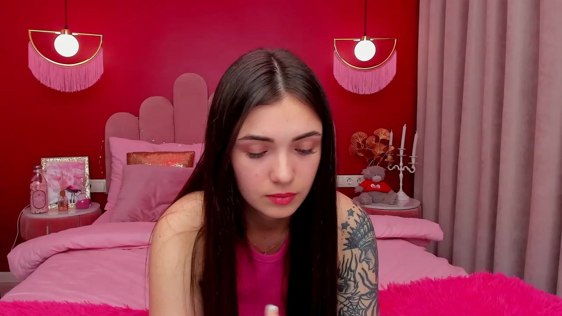 Gallery image thumbnail from AmeliaMFC's myfreecams stream on, 03/18/2023, 19:32 image 8 of 20