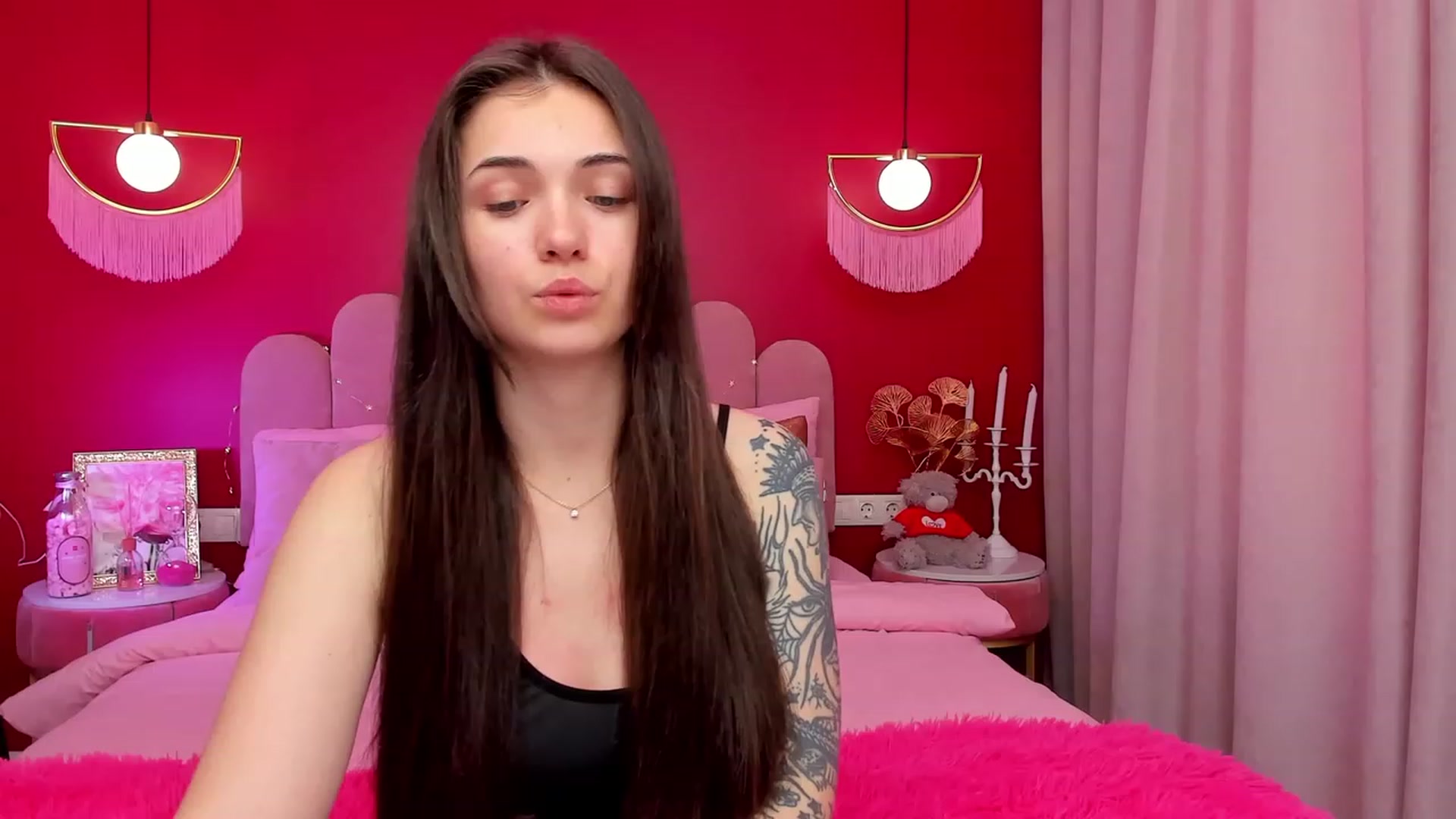 Gallery image thumbnail from AmeliaMFC's myfreecams stream on, 03/20/2023, 14:22 image 1 of 20
