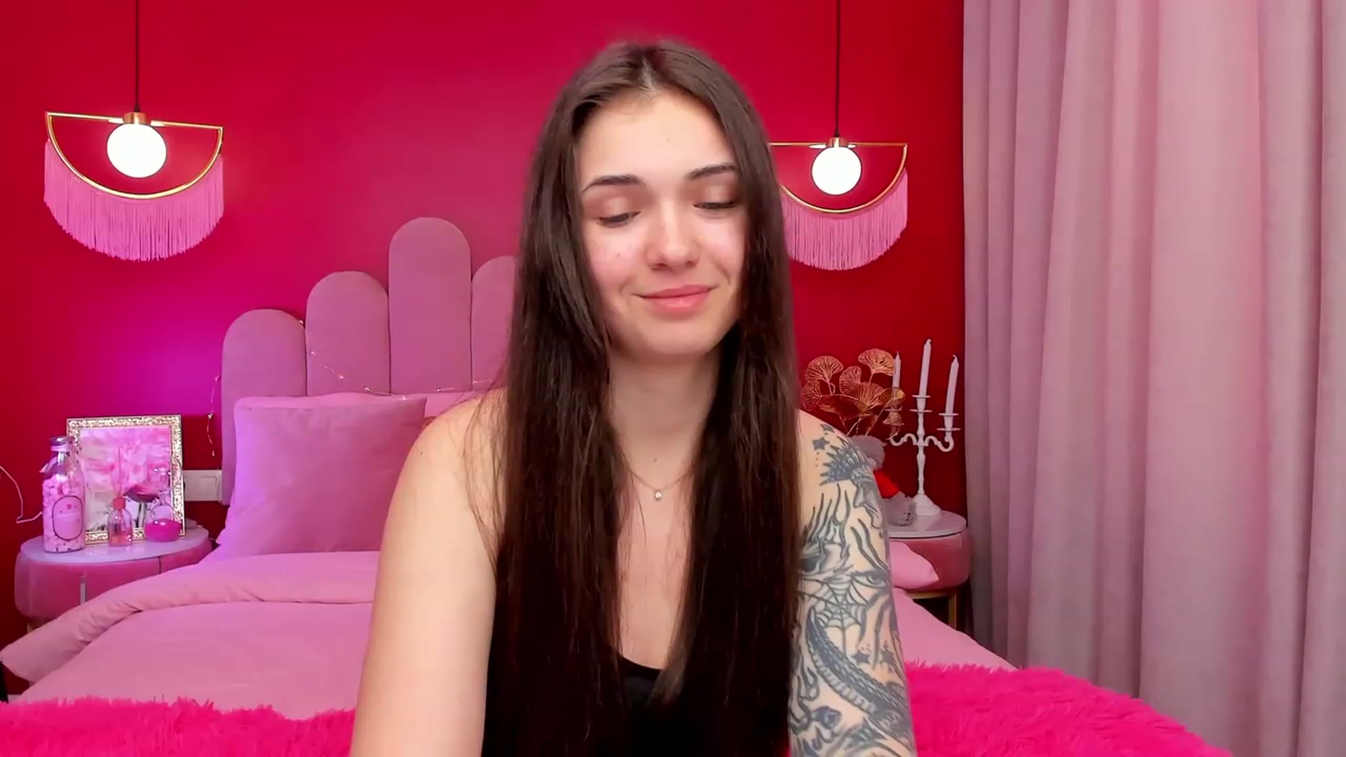 Gallery image thumbnail from AmeliaMFC's myfreecams stream on, 03/20/2023, 14:22 image 8 of 20