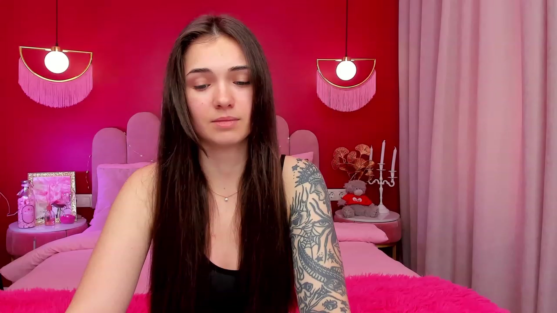 Gallery image thumbnail from AmeliaMFC's myfreecams stream on, 03/20/2023, 14:22 image 4 of 20