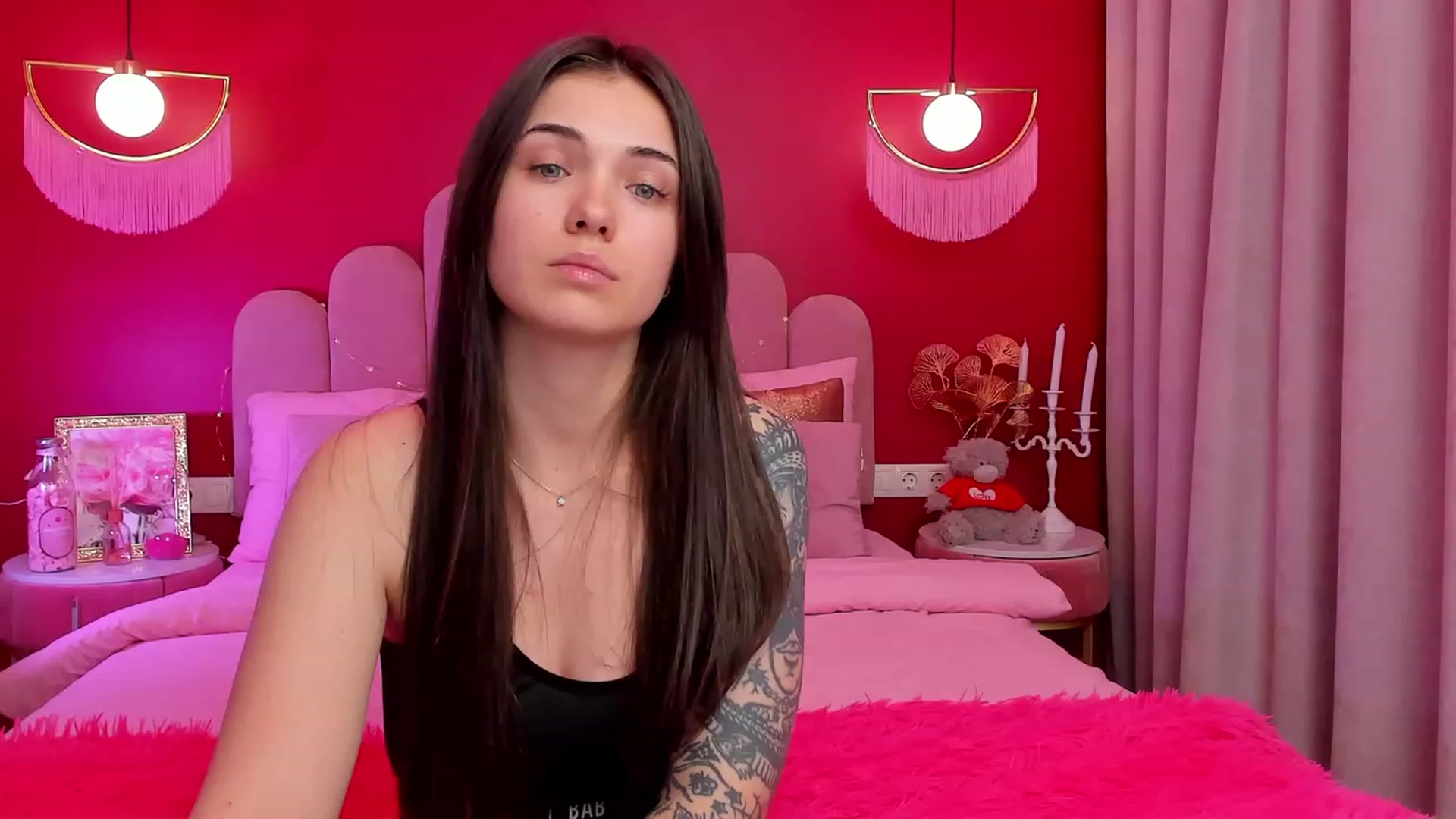 Gallery image thumbnail from AmeliaMFC's myfreecams stream on, 03/20/2023, 17:01 image 18 of 20