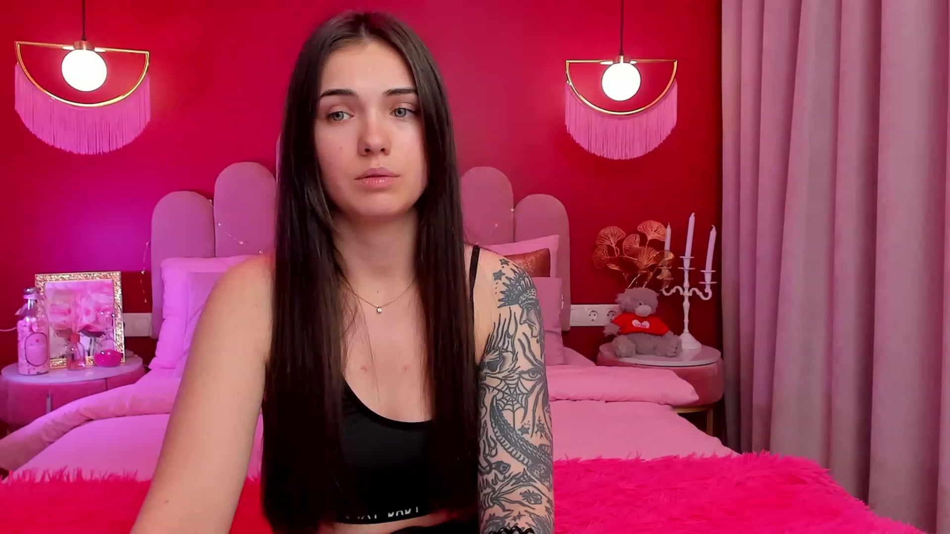 Gallery image thumbnail from AmeliaMFC's myfreecams stream on, 03/20/2023, 17:01 image 7 of 20