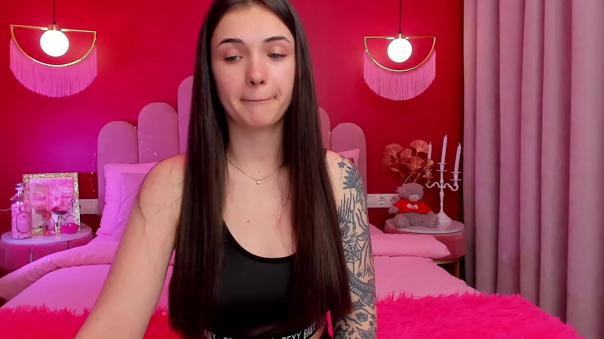 Gallery image thumbnail from AmeliaMFC's myfreecams stream on, 03/20/2023, 20:01 image 15 of 20