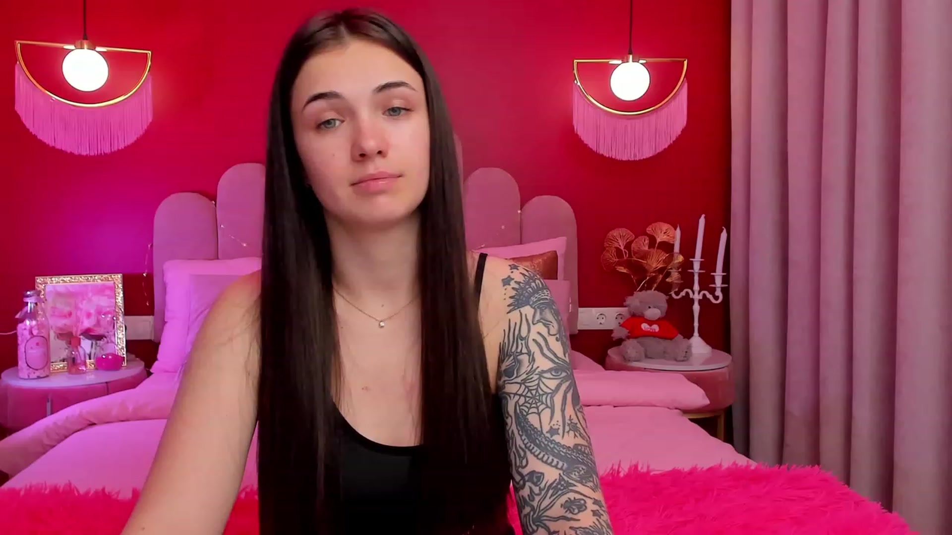 Gallery image thumbnail from AmeliaMFC's myfreecams stream on, 03/20/2023, 20:01 image 17 of 20