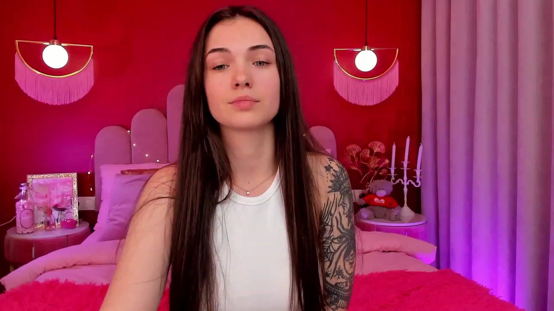 Gallery image thumbnail from AmeliaMFC's myfreecams stream on, 03/23/2023, 08:30 image 12 of 20