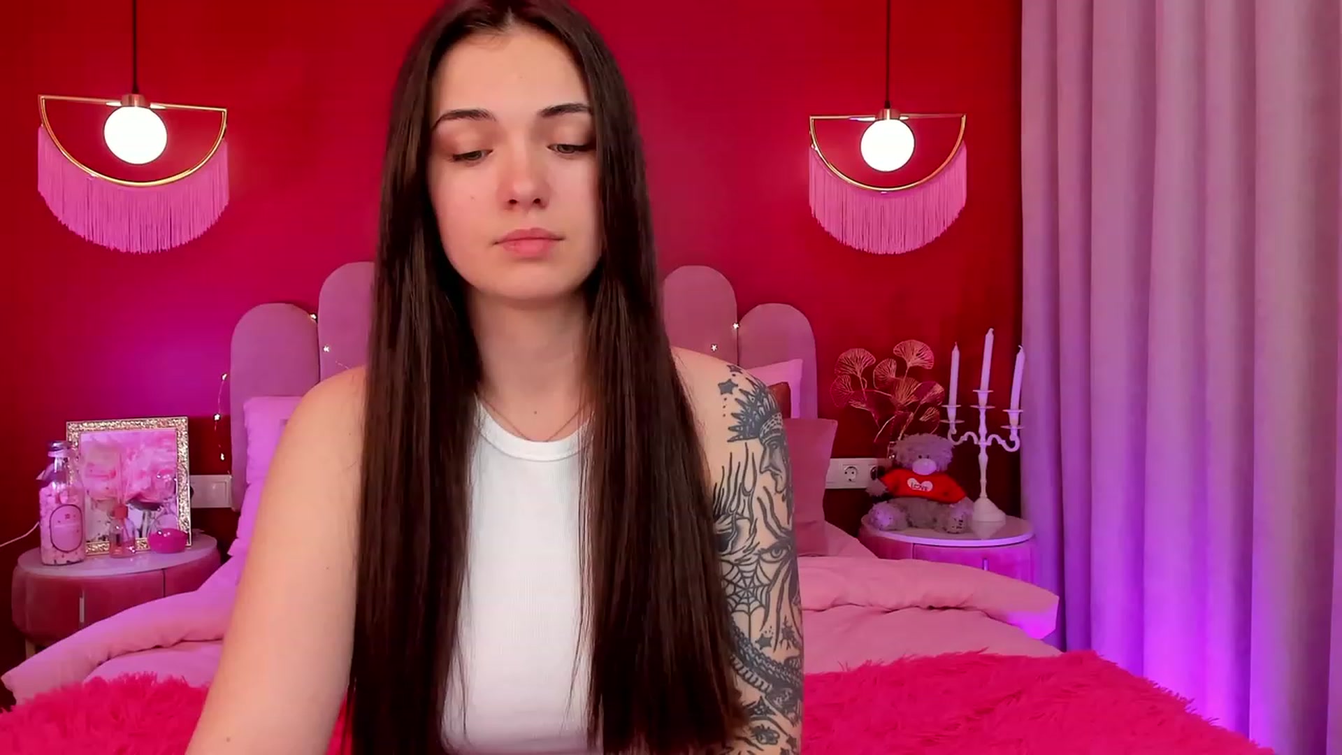 Gallery image thumbnail from AmeliaMFC's myfreecams stream on, 03/23/2023, 08:30 image 1 of 20