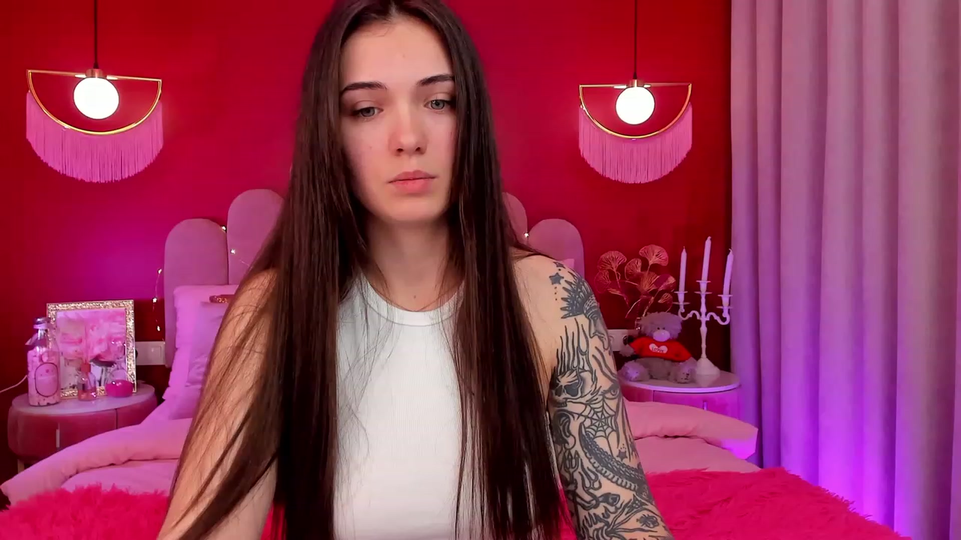 Gallery image thumbnail from AmeliaMFC's myfreecams stream on, 03/23/2023, 08:30 image 17 of 20
