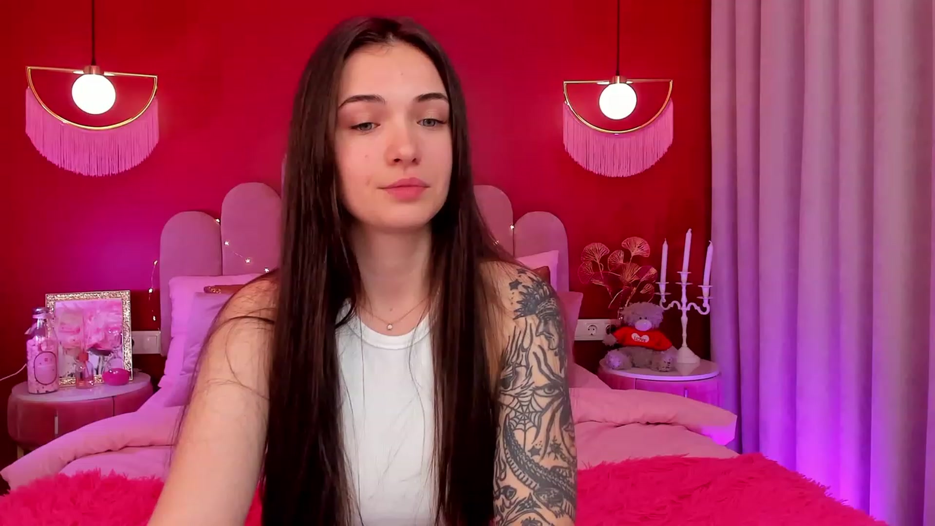 Gallery image thumbnail from AmeliaMFC's myfreecams stream on, 03/23/2023, 08:30 image 11 of 20