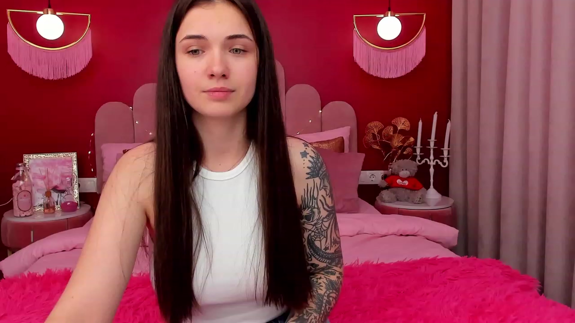 Gallery image thumbnail from AmeliaMFC's myfreecams stream on, 03/23/2023, 12:04 image 10 of 20