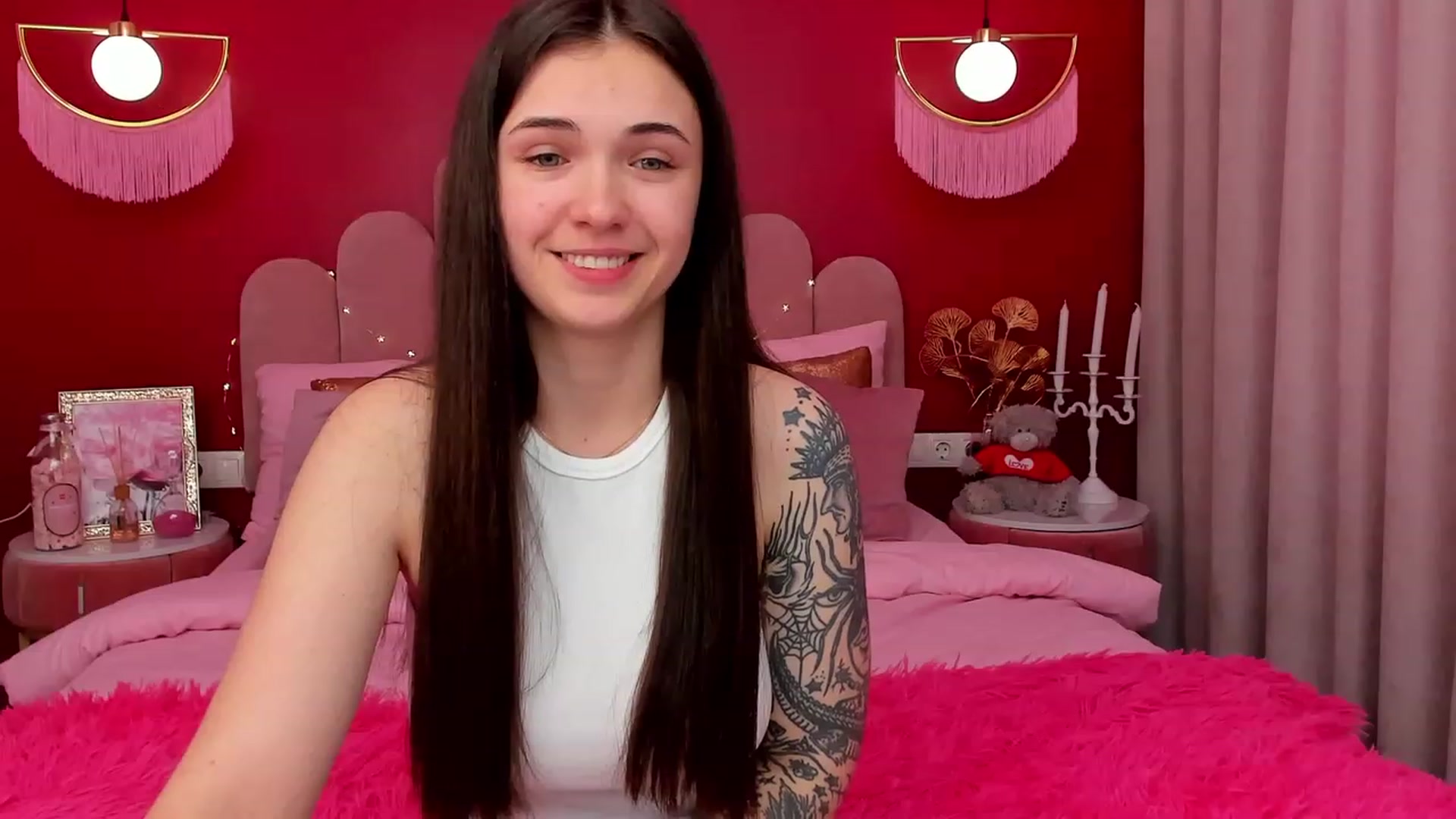Gallery image thumbnail from AmeliaMFC's myfreecams stream on, 03/23/2023, 12:04 image 17 of 20