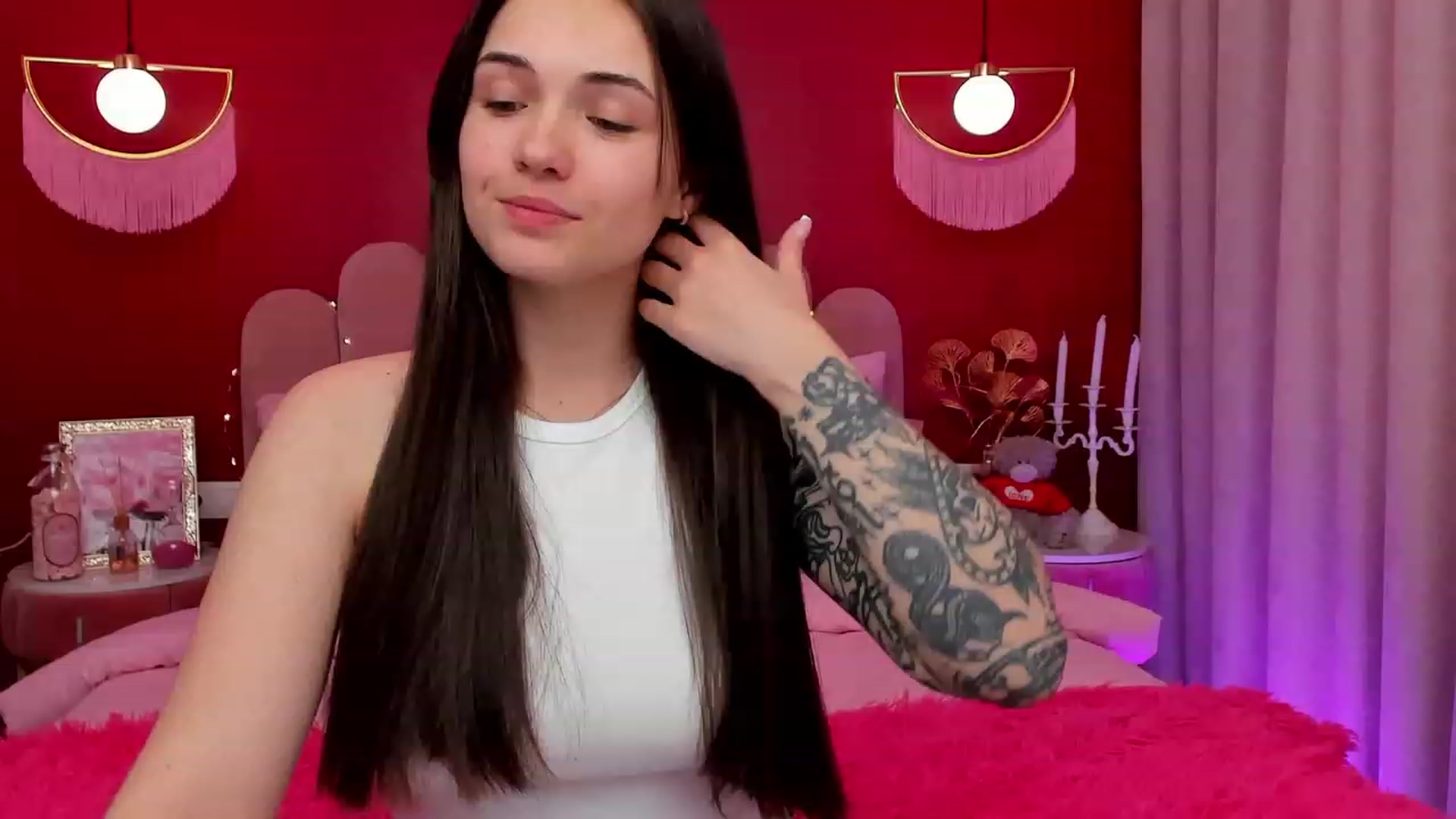 Gallery image thumbnail from AmeliaMFC's myfreecams stream on, 03/23/2023, 13:00 image 13 of 20