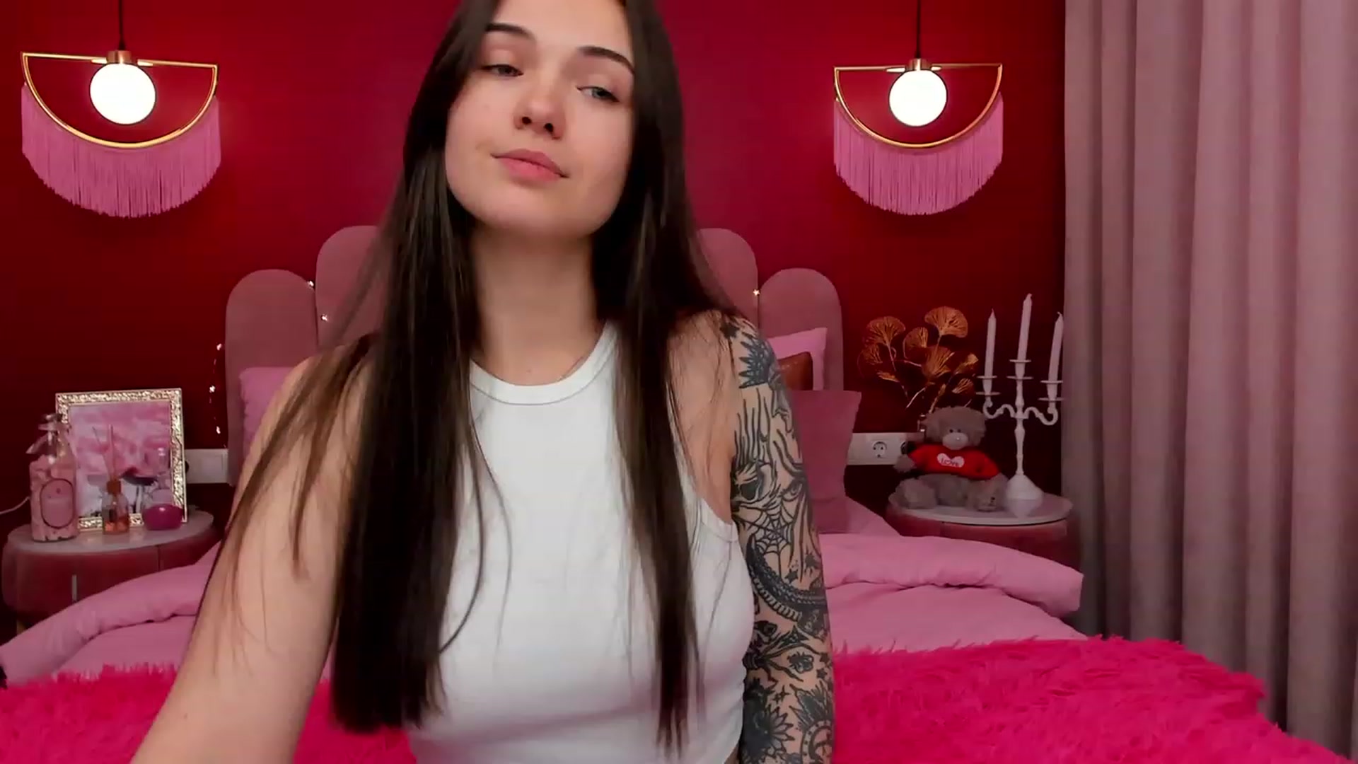 Gallery image thumbnail from AmeliaMFC's myfreecams stream on, 03/23/2023, 13:00 image 15 of 20