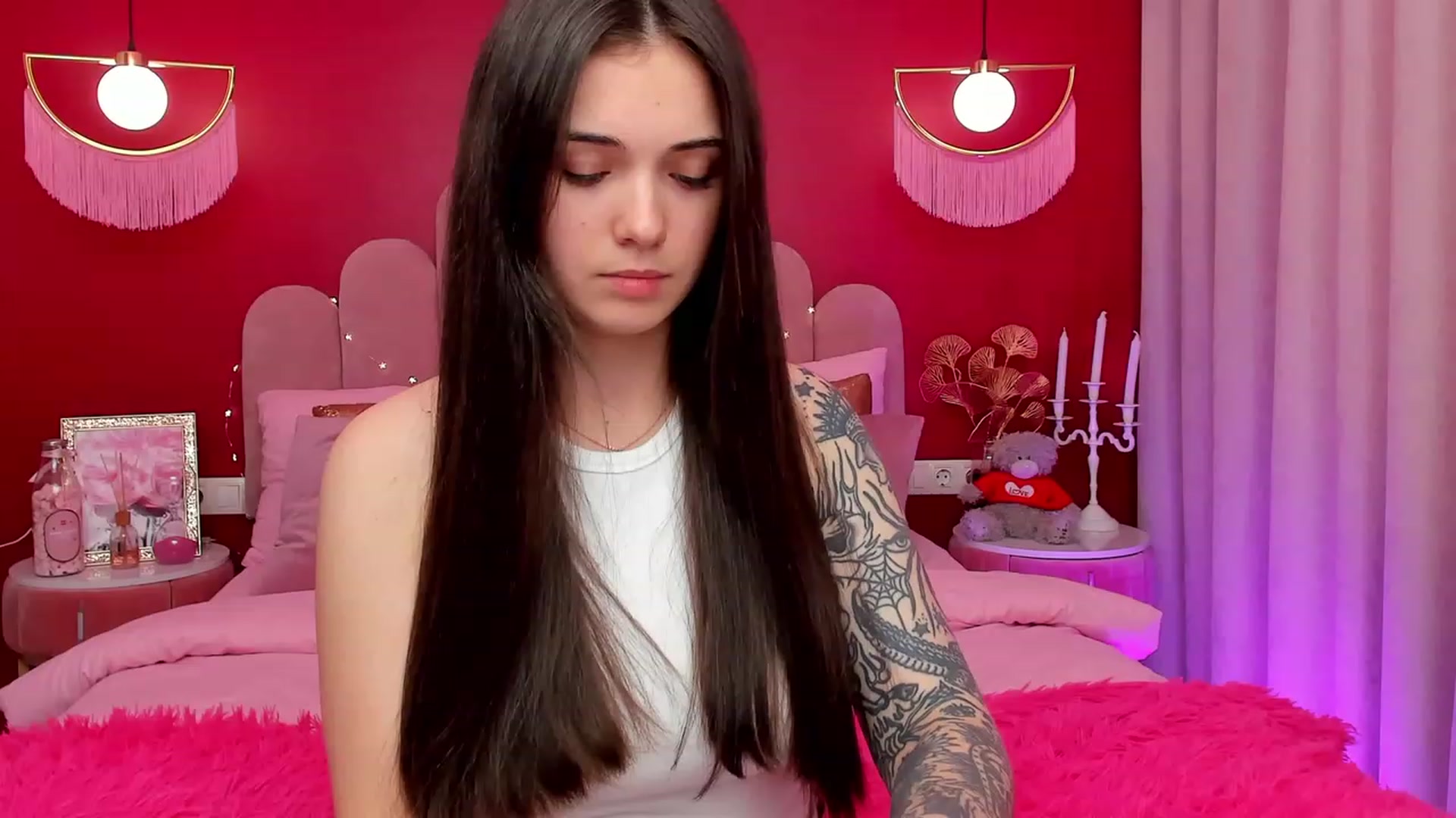 Gallery image thumbnail from AmeliaMFC's myfreecams stream on, 03/23/2023, 13:00 image 4 of 20