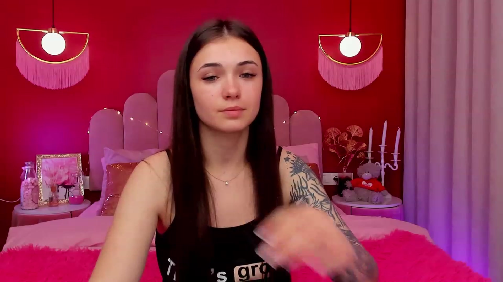 Gallery image thumbnail from AmeliaMFC's myfreecams stream on, 03/28/2023, 08:32 image 14 of 20