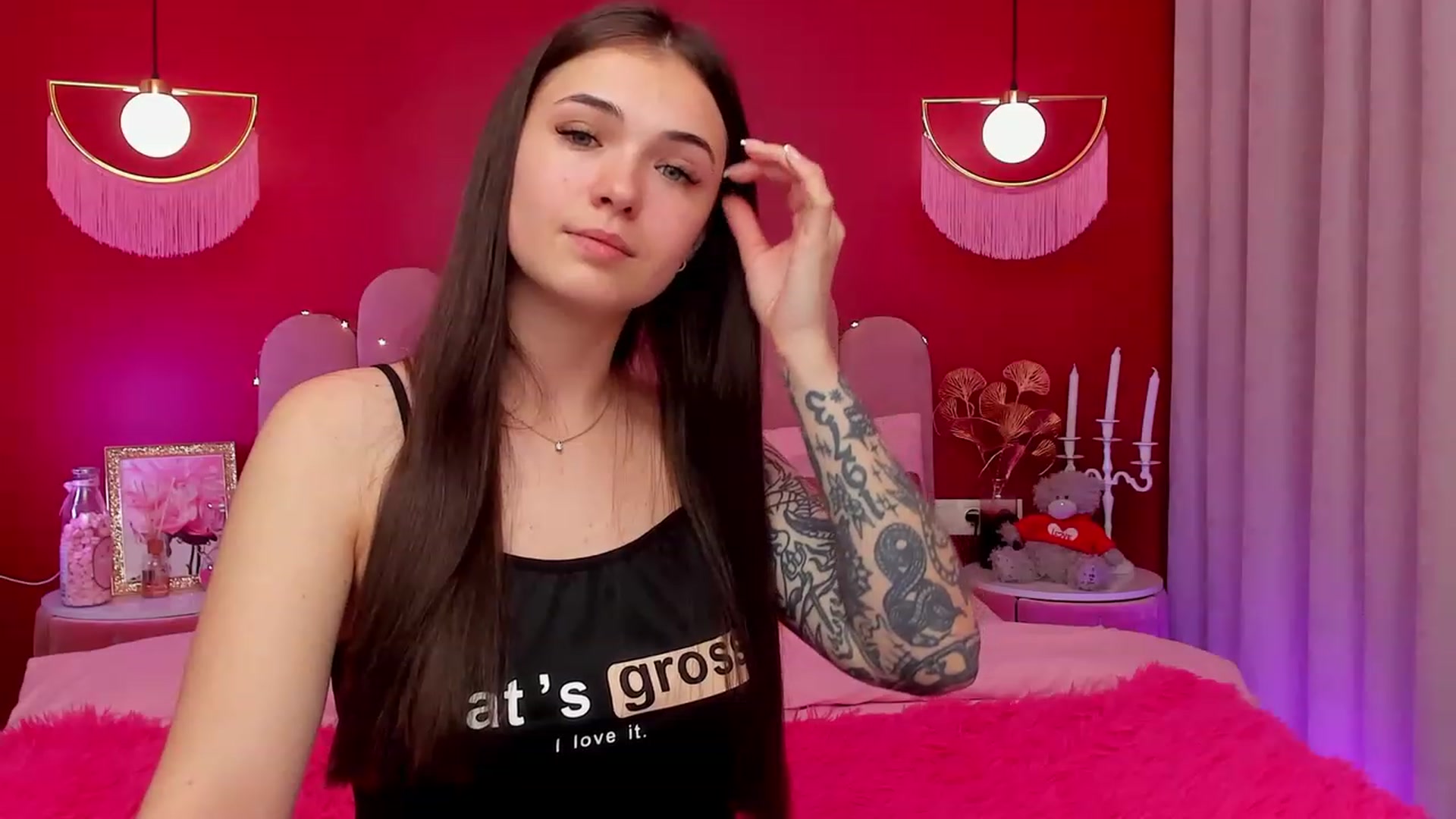 Gallery image thumbnail from AmeliaMFC's myfreecams stream on, 03/28/2023, 08:32 image 7 of 20
