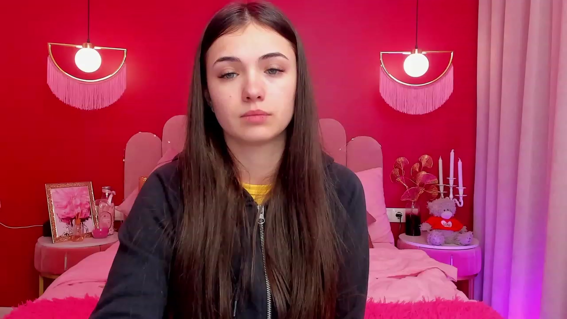 Gallery image thumbnail from AmeliaMFC's myfreecams stream on, 04/03/2023, 12:24 image 4 of 20