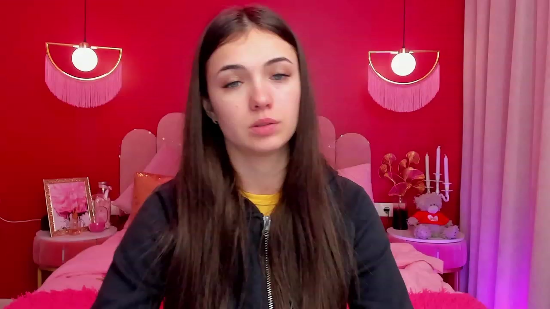 Gallery image thumbnail from AmeliaMFC's myfreecams stream on, 04/03/2023, 12:40 image 8 of 20