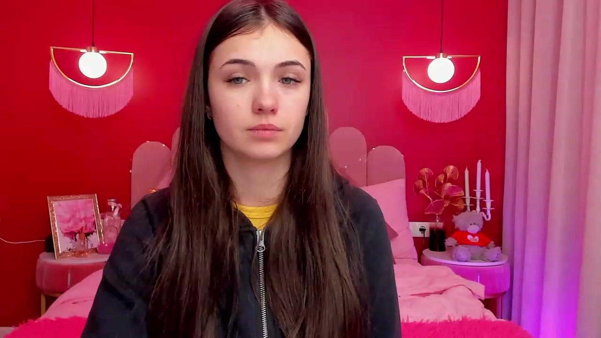 Gallery image thumbnail from AmeliaMFC's myfreecams stream on, 04/03/2023, 12:40 image 3 of 20