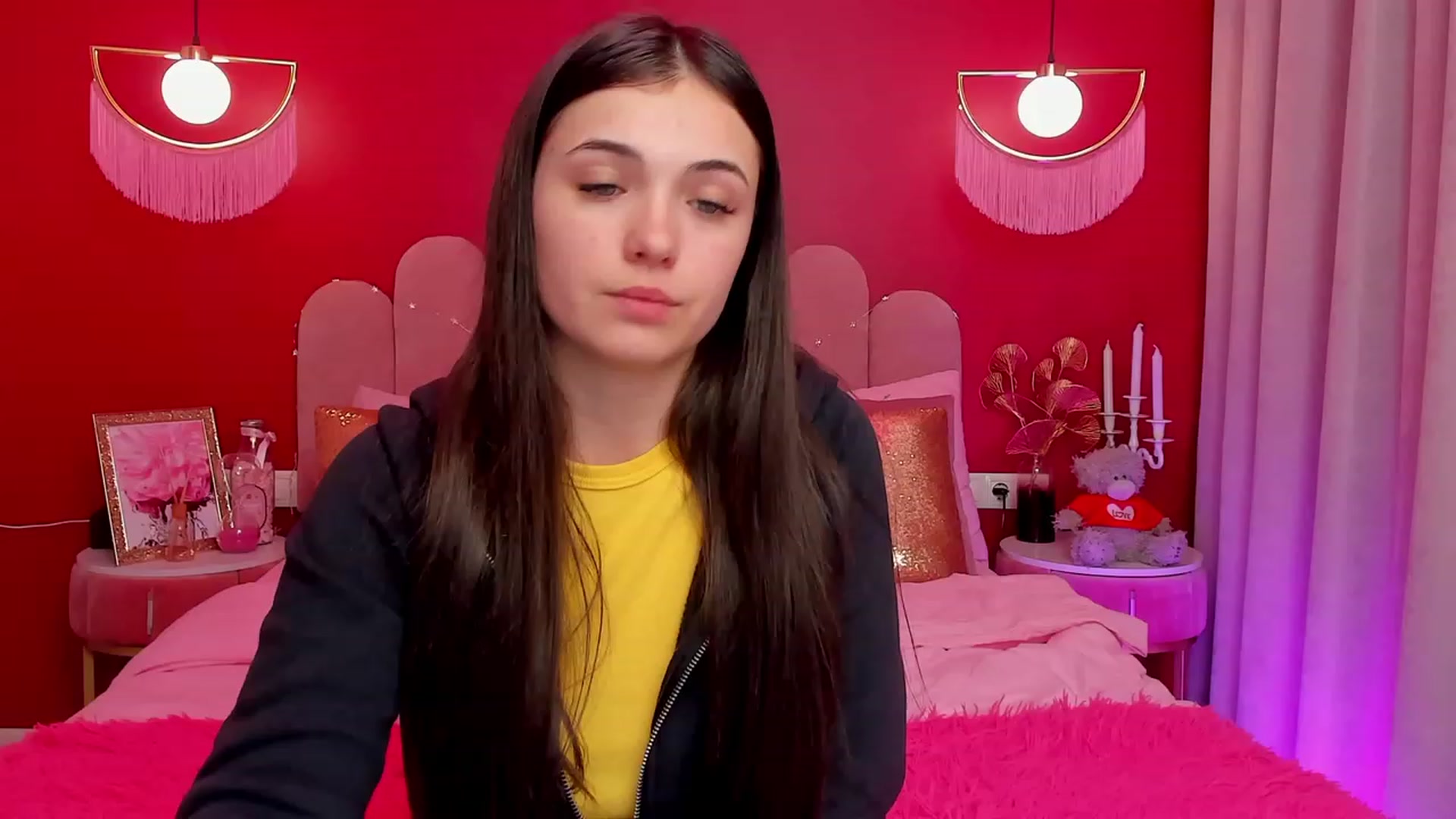 Gallery image thumbnail from AmeliaMFC's myfreecams stream on, 04/03/2023, 15:41 image 19 of 20