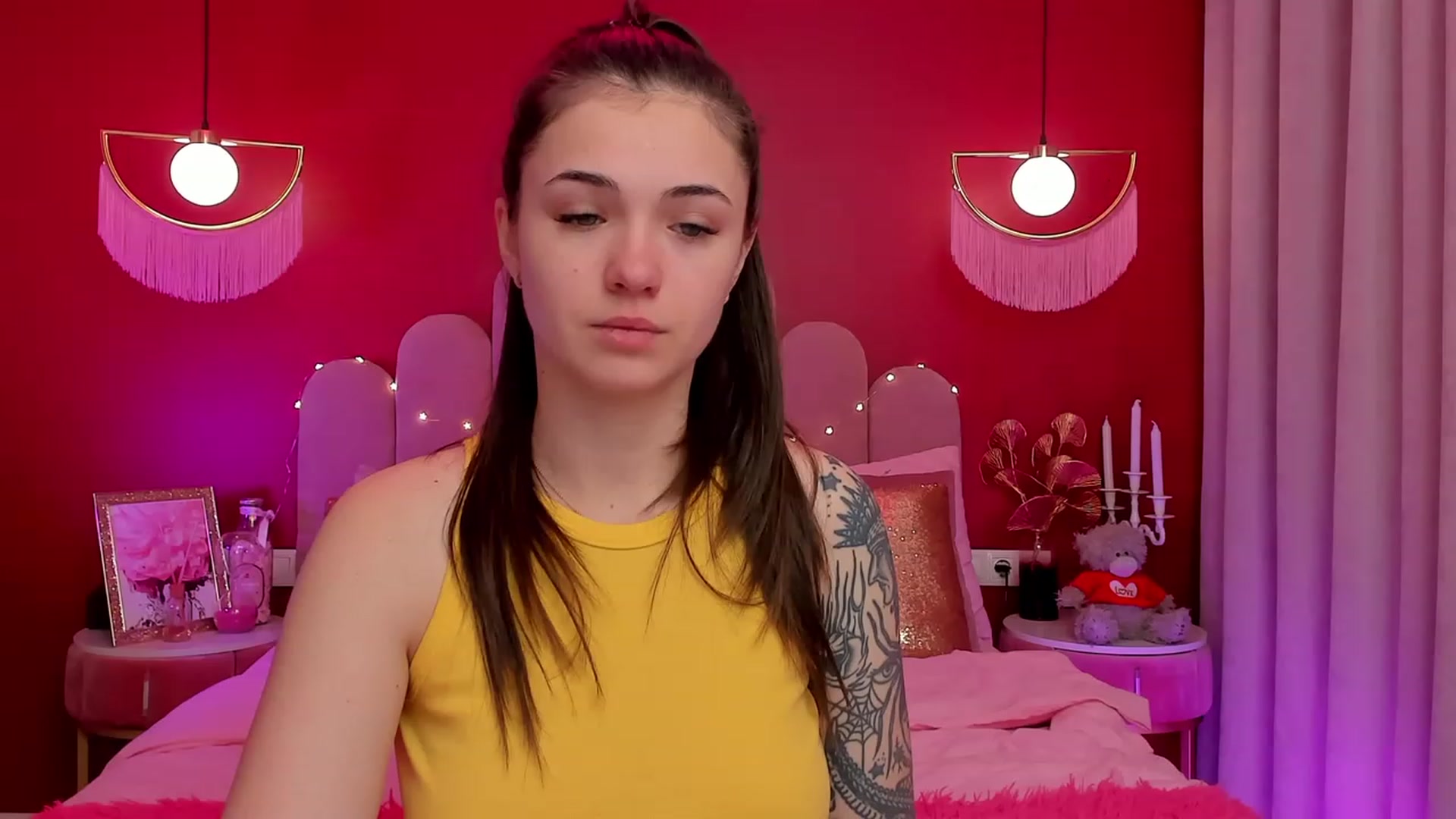 Gallery image thumbnail from AmeliaMFC's myfreecams stream on, 04/04/2023, 07:55 image 5 of 20
