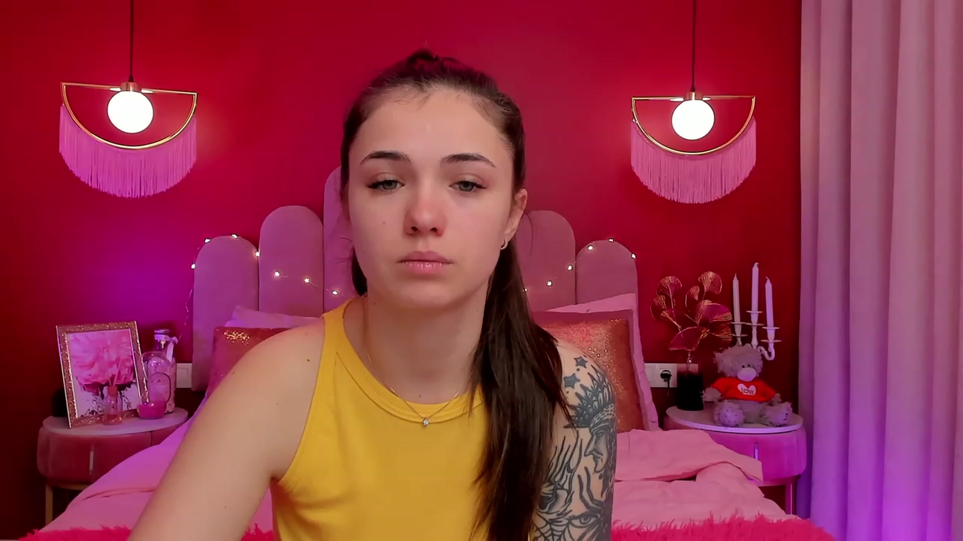 Gallery image thumbnail from AmeliaMFC's myfreecams stream on, 04/04/2023, 07:55 image 13 of 20