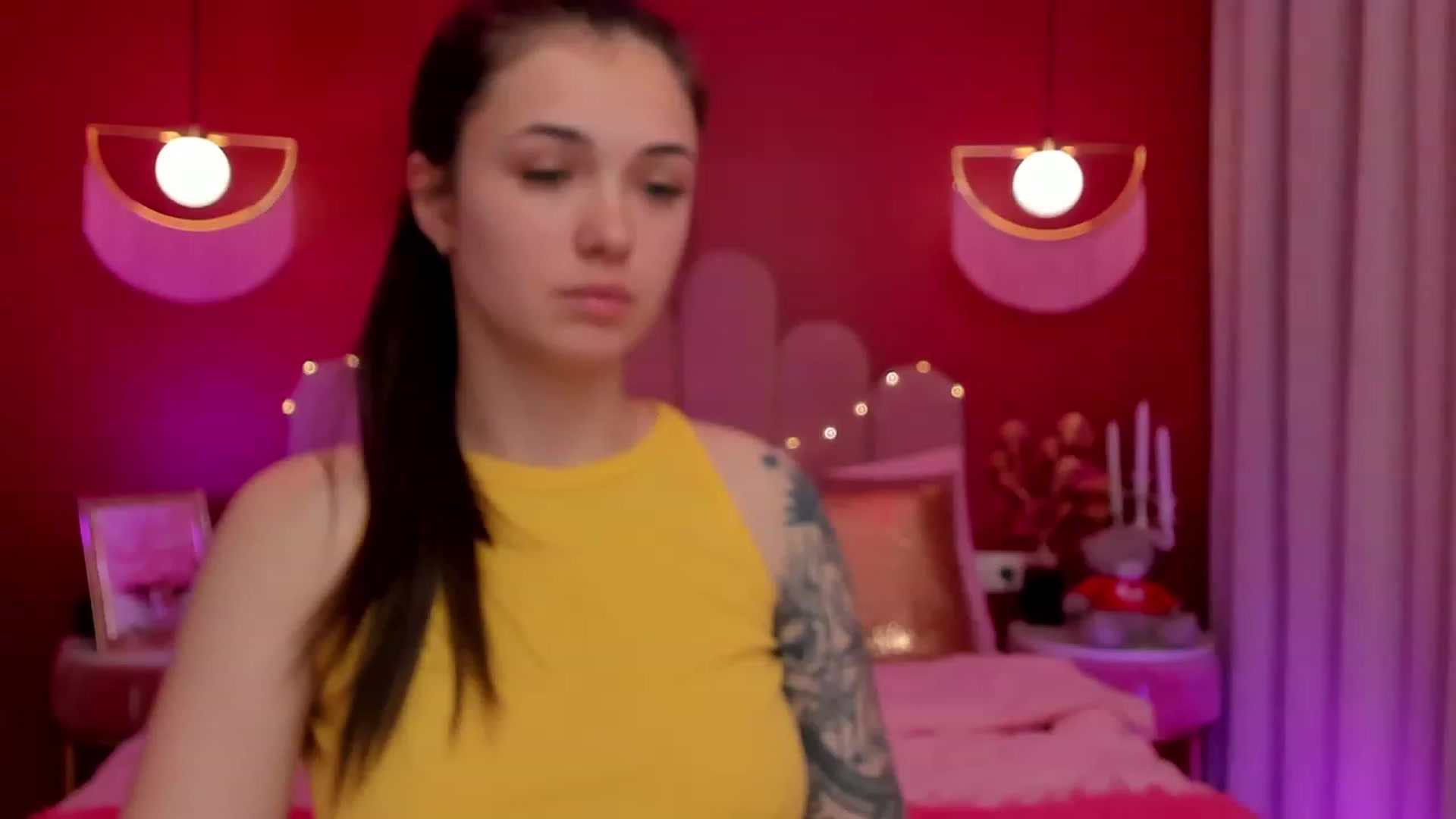 Gallery image thumbnail from AmeliaMFC's myfreecams stream on, 04/04/2023, 08:03 image 13 of 20