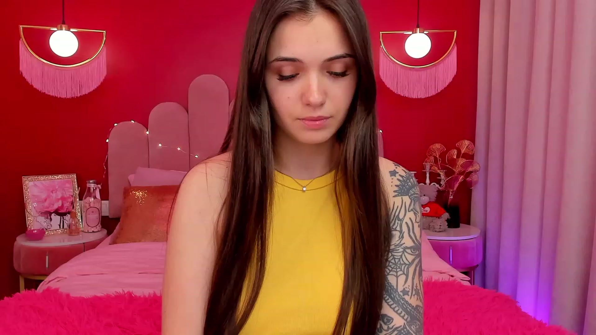 Gallery image thumbnail from AmeliaMFC's myfreecams stream on, 04/06/2023, 10:55 image 9 of 20