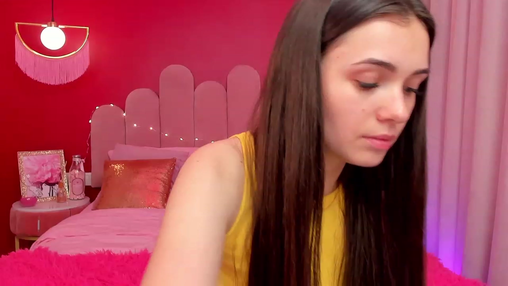Gallery image thumbnail from AmeliaMFC's myfreecams stream on, 04/06/2023, 10:55 image 11 of 20