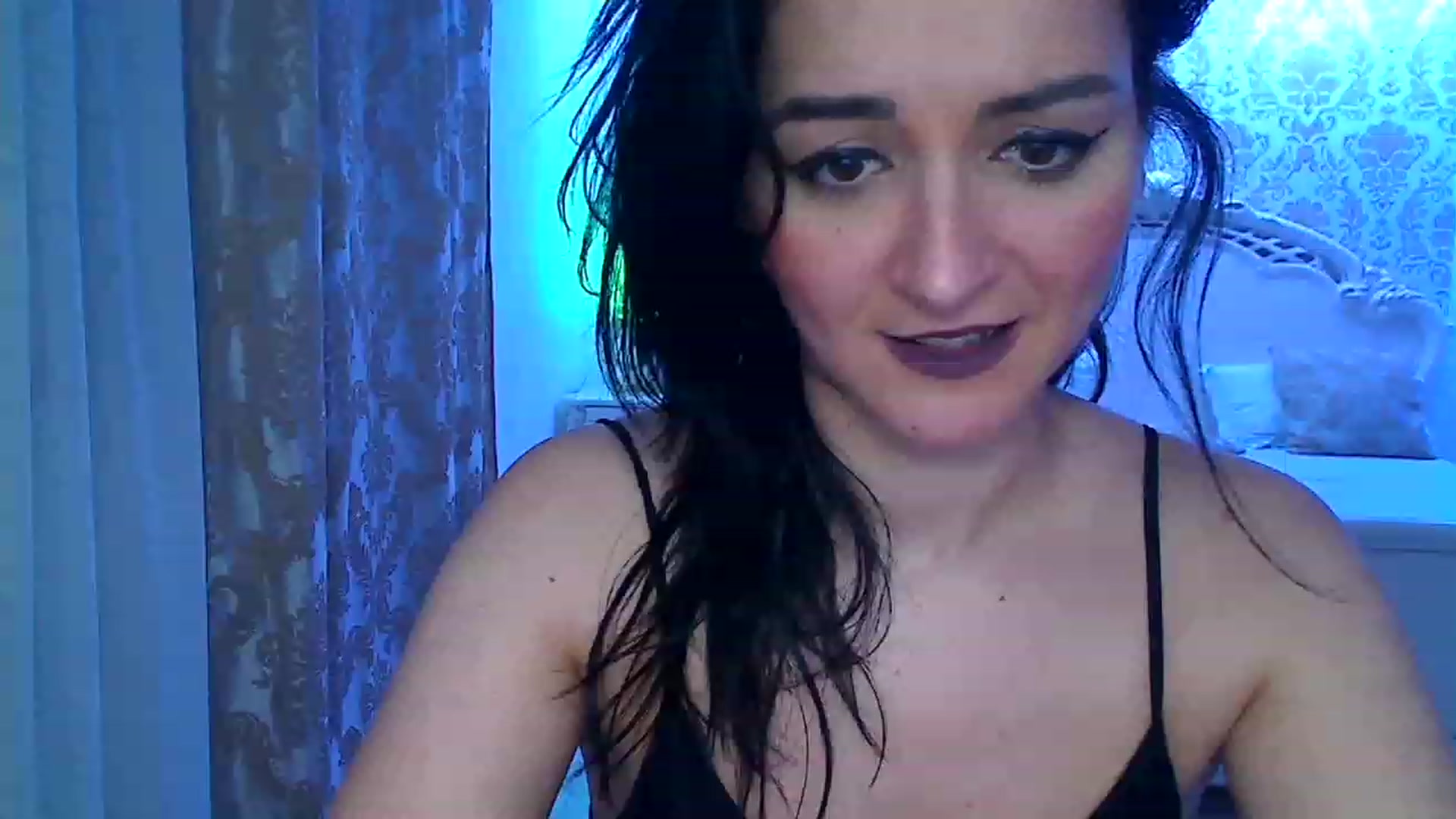 Gallery image thumbnail from AmeliaNaked's myfreecams stream on, 11/18/2022, 09:53 image 11 of 20
