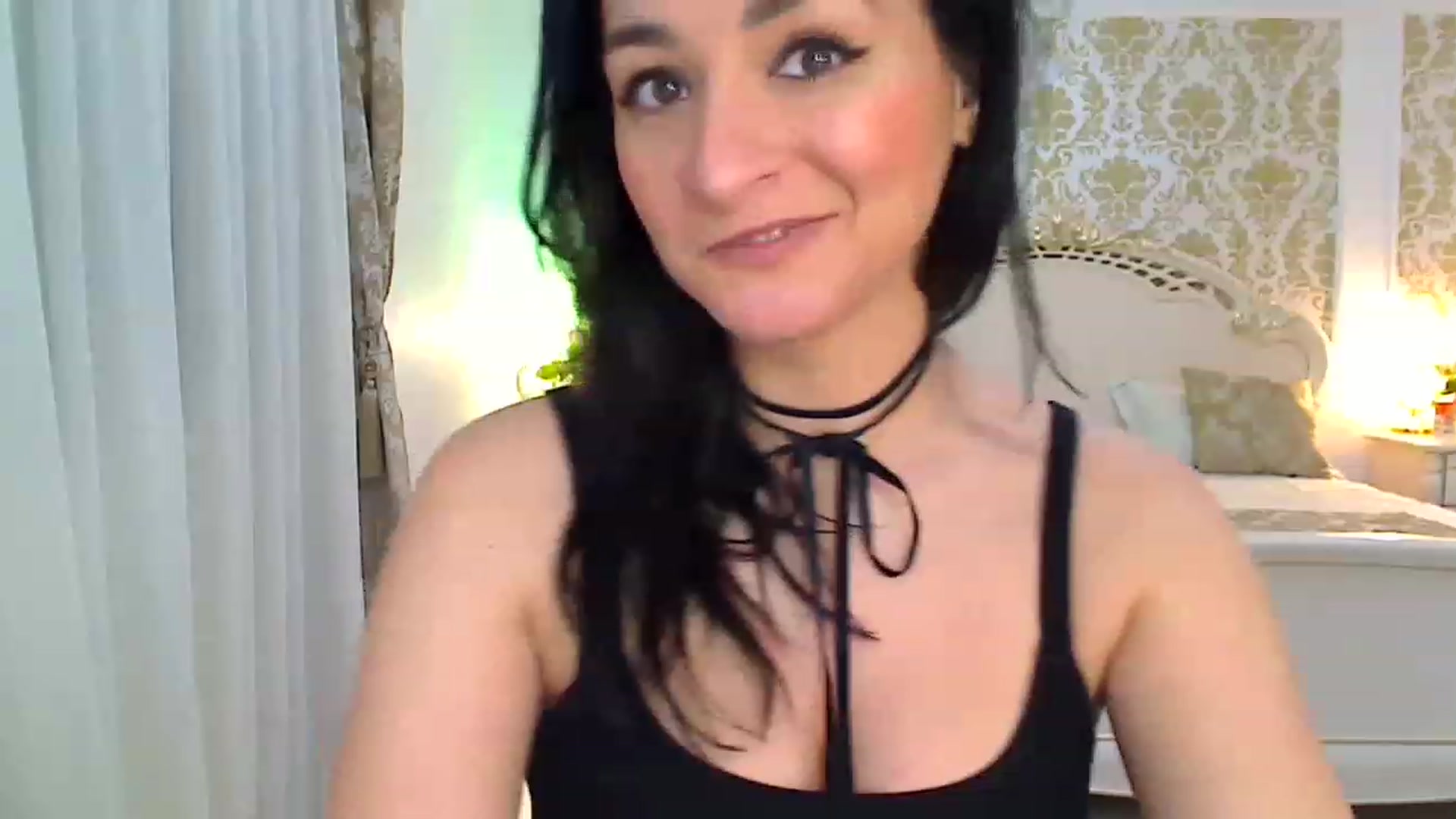 Gallery image thumbnail from AmeliaNaked's myfreecams stream on, 11/27/2022, 05:46 image 4 of 20